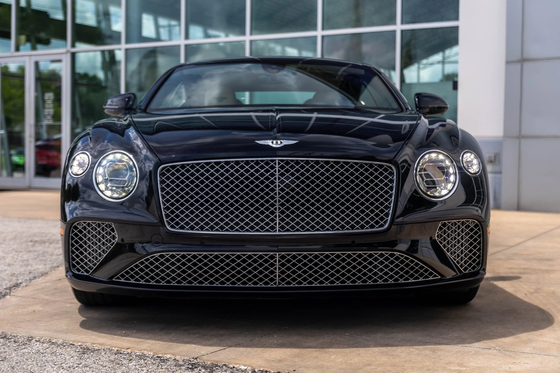 mph013_1898958696_Hi_Tech_Luxury_Imports_LLC_SCBCG_2_ZG_6_NC_090901_image_13_695e76fe74