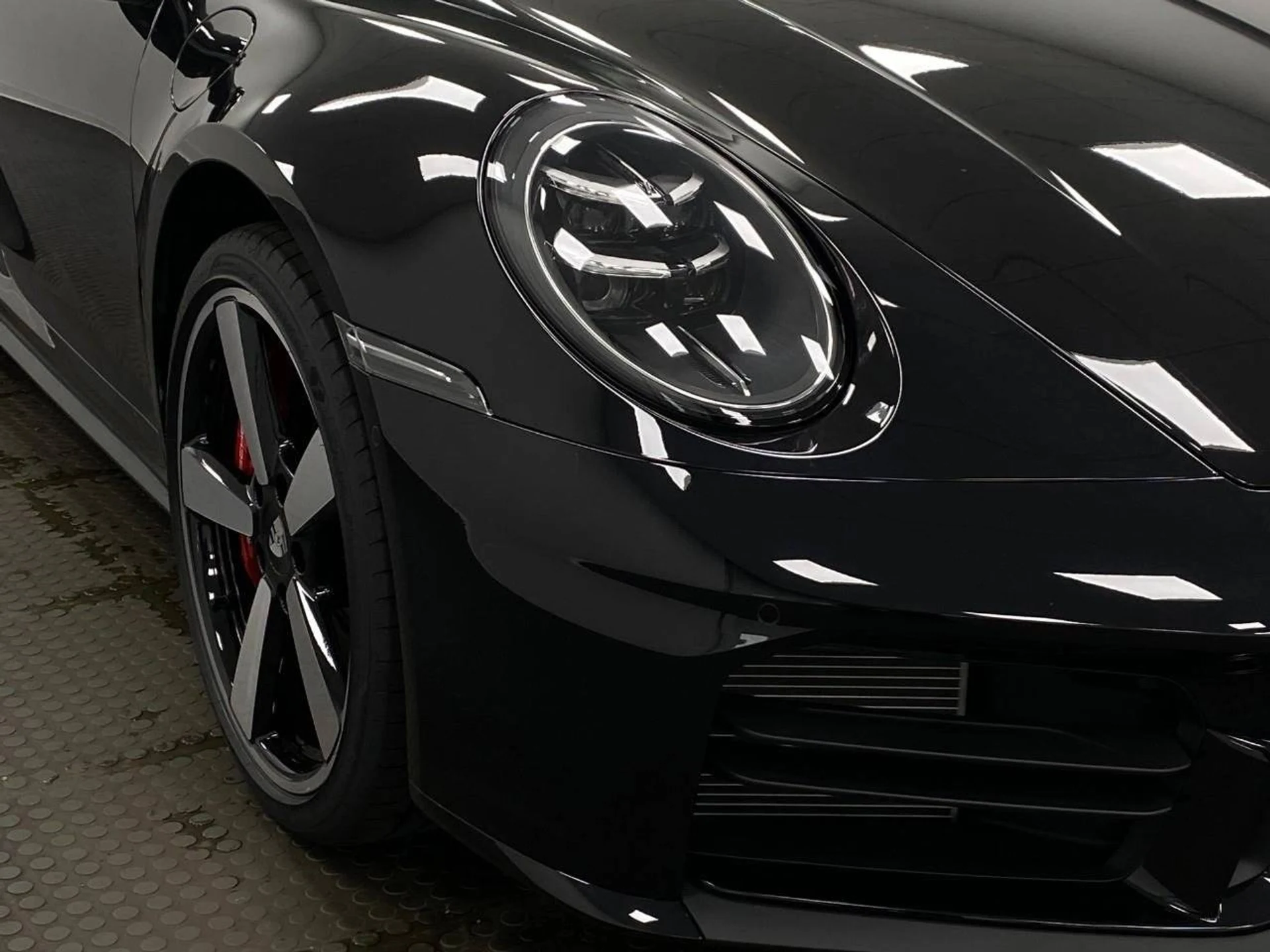 mph013_190212579_1280_0ed714bdee