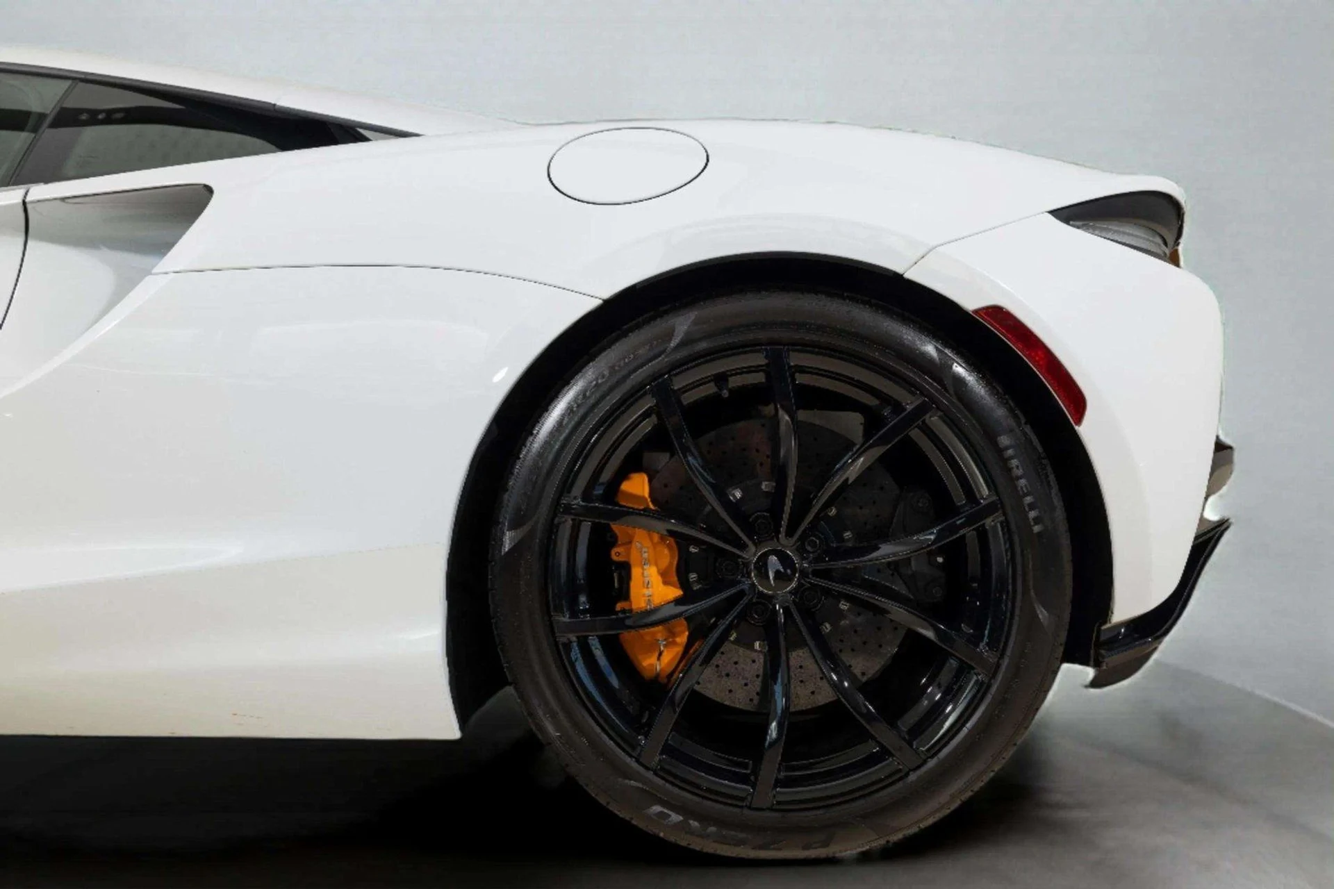 mph013_1902722813_image_14_9d96e4f48f