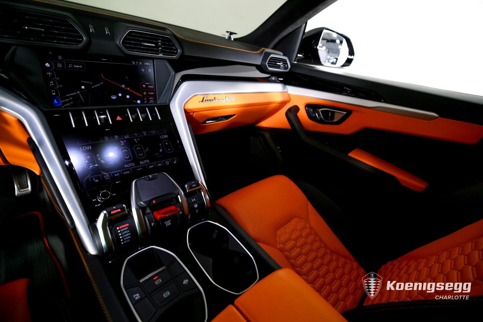 mph013_190935711_Used_2019_LAMBORGHINI_URUS_1760989732_787fc1b217