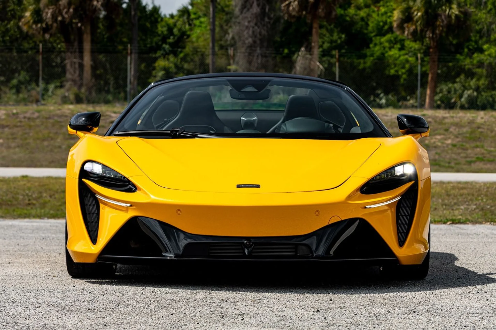 mph013_1914234655_New_2025_Mc_Laren_Artura_Spider_Tech_Lux_3bb58464a5