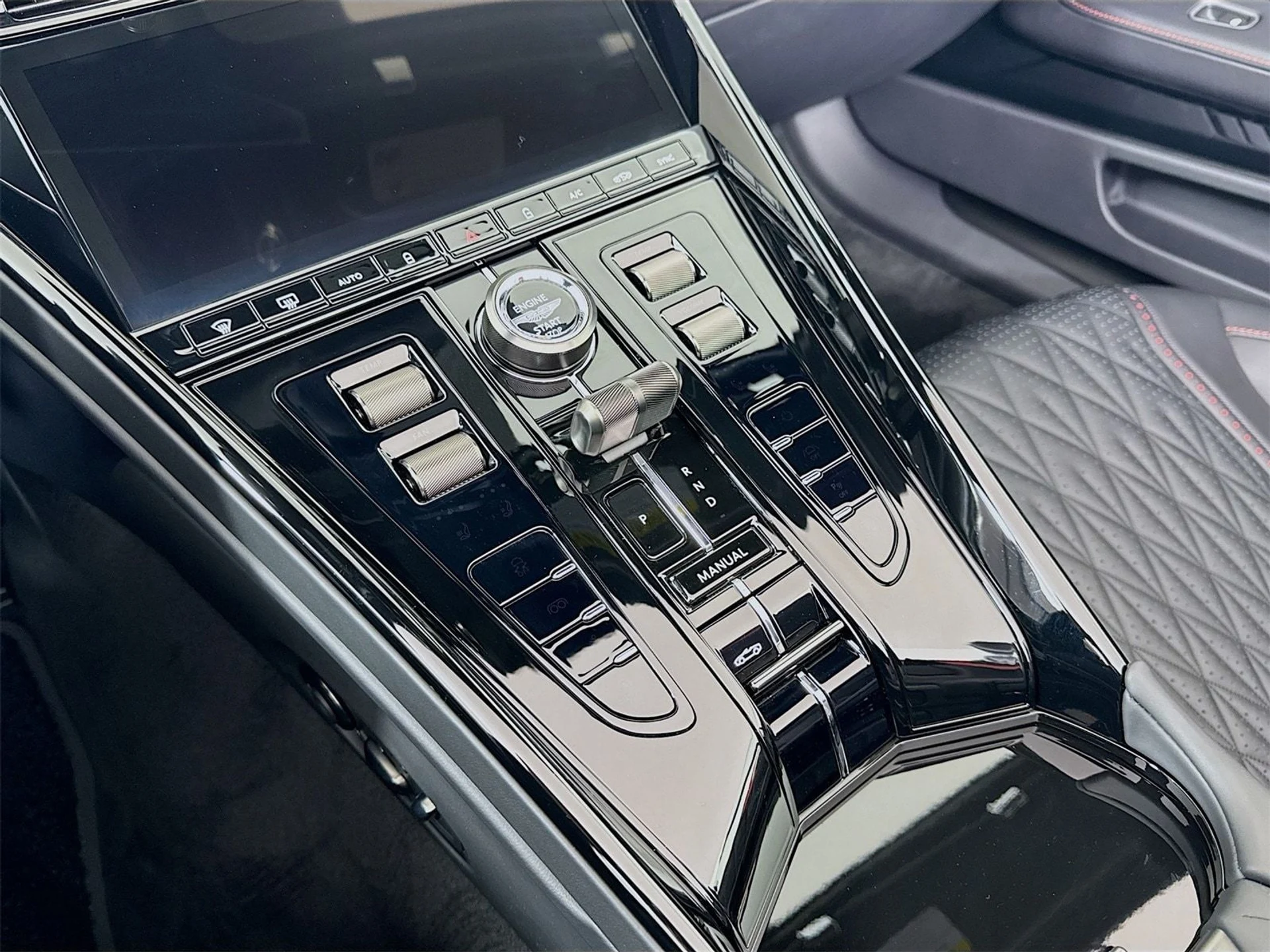 mph013_192810106_a13dbcb4ffbcd9b14b37e1d3716a31f8x_9432aa1dae