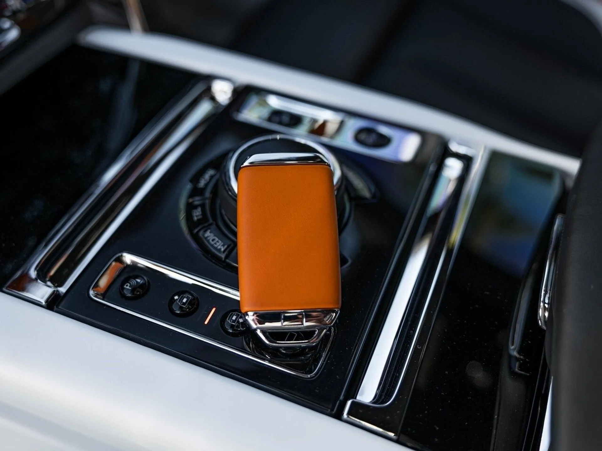 mph013_1934259963_4e39fa81c5985d44a43f53b42a7b29a1x_13b8d36d09