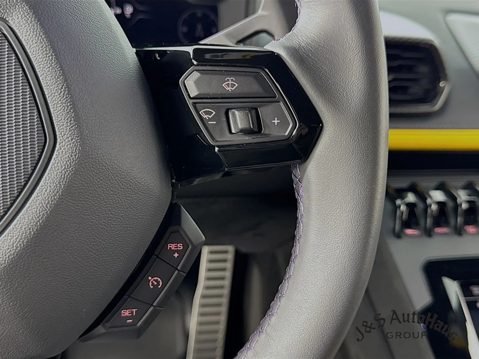 mph013_1950832929_ausgvj8cded3k9pfqa3b2bq2xaer_8f6620d933