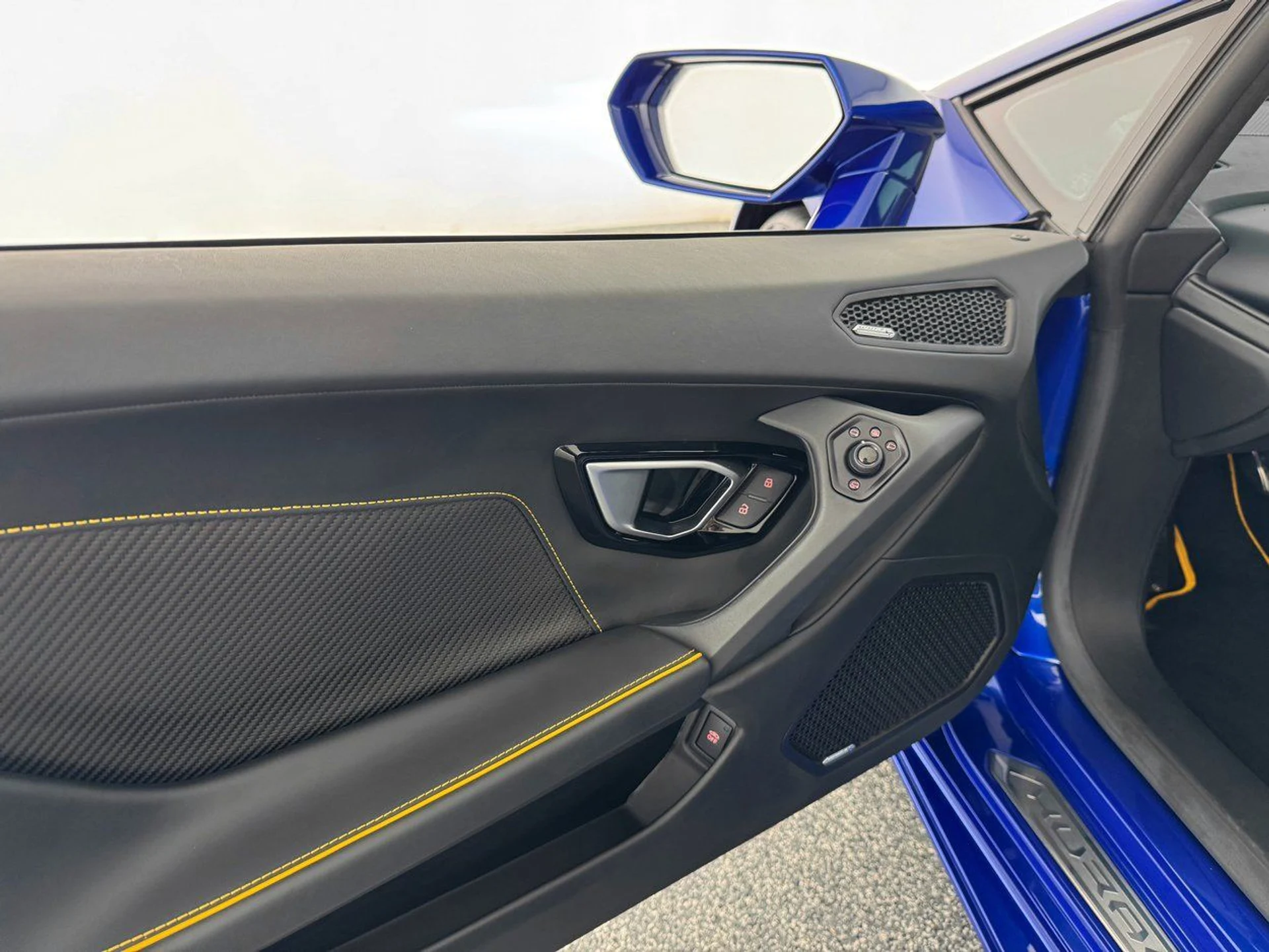 mph013_1954323586_24249506e2dd012718af1566cd82b21bx_7f5eb91fe1