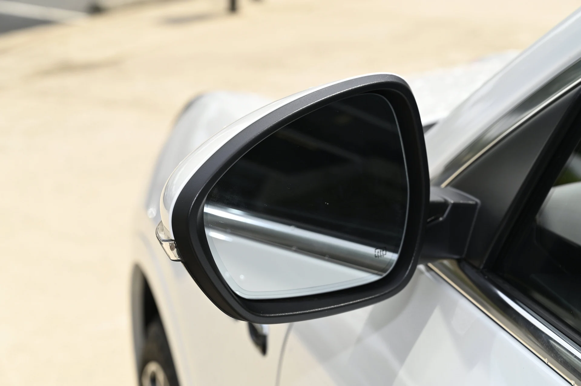 mph013_1955682797_42d30245bde349b5a2613e81e3596fa8_e34c197c3a