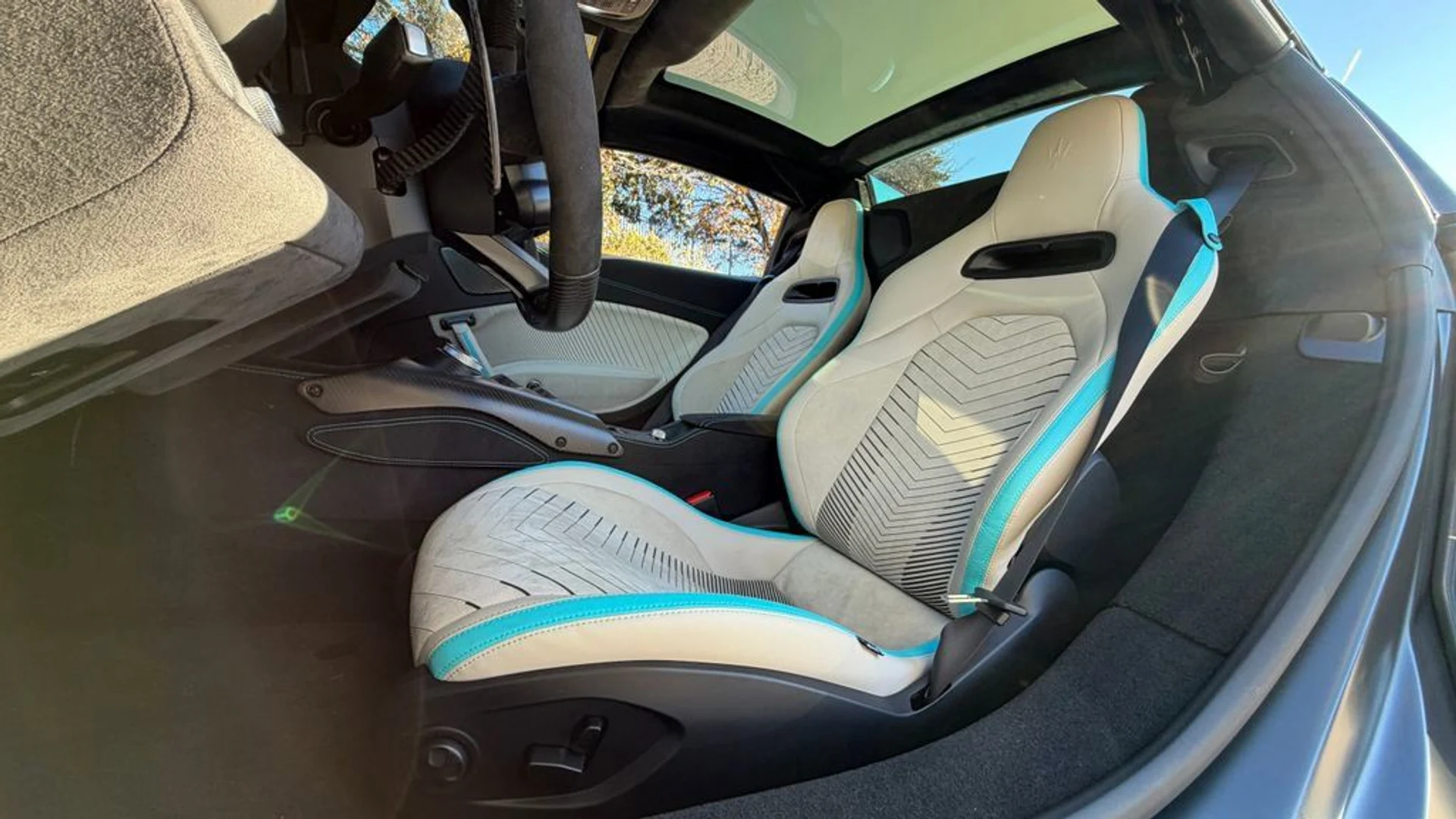 mph013_1955927833_dcd09635699a4d7faa7419acab9179a8_61fc26963b