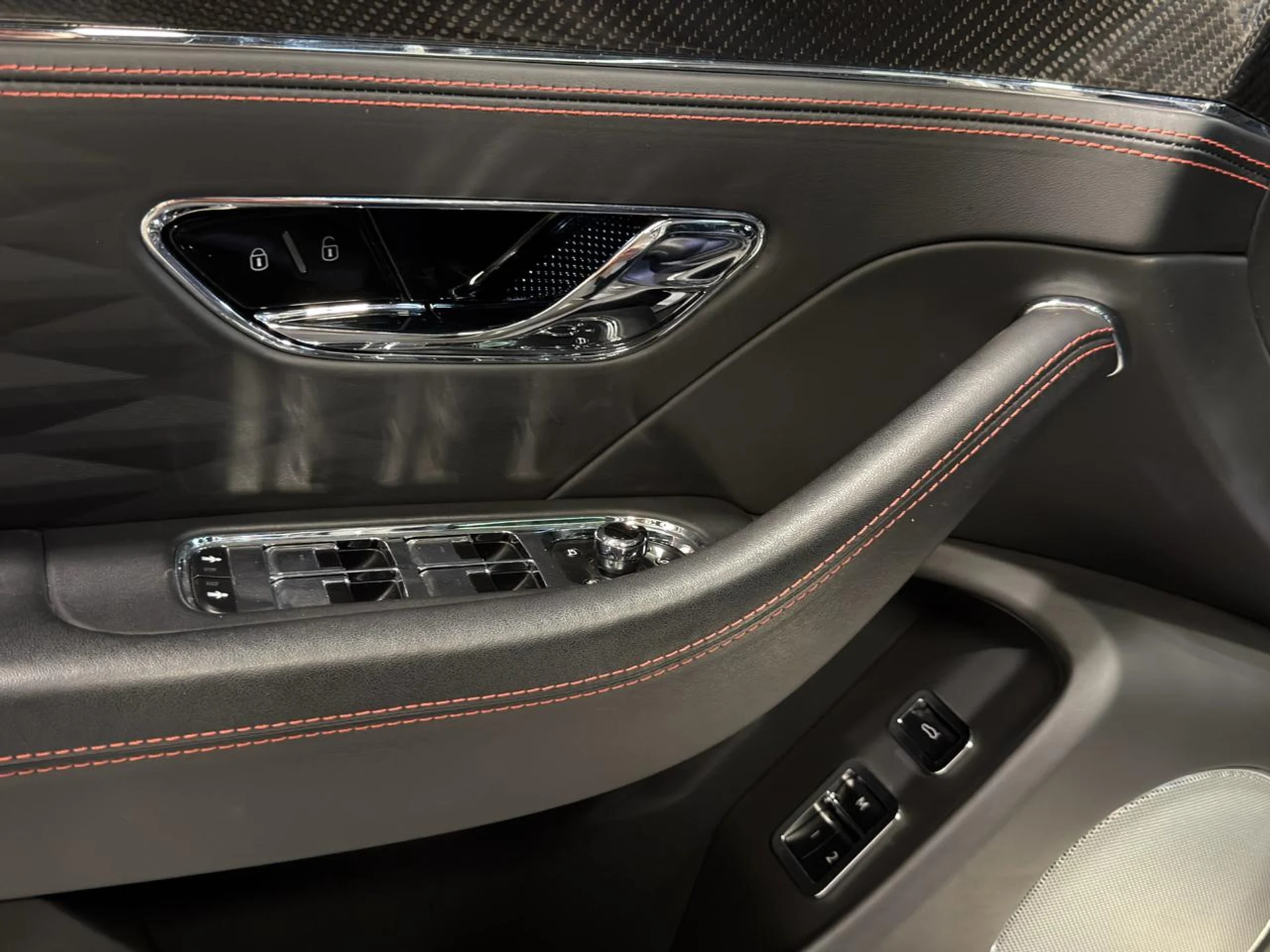 mph013_1957485810_639076386035195493_624e158cc7