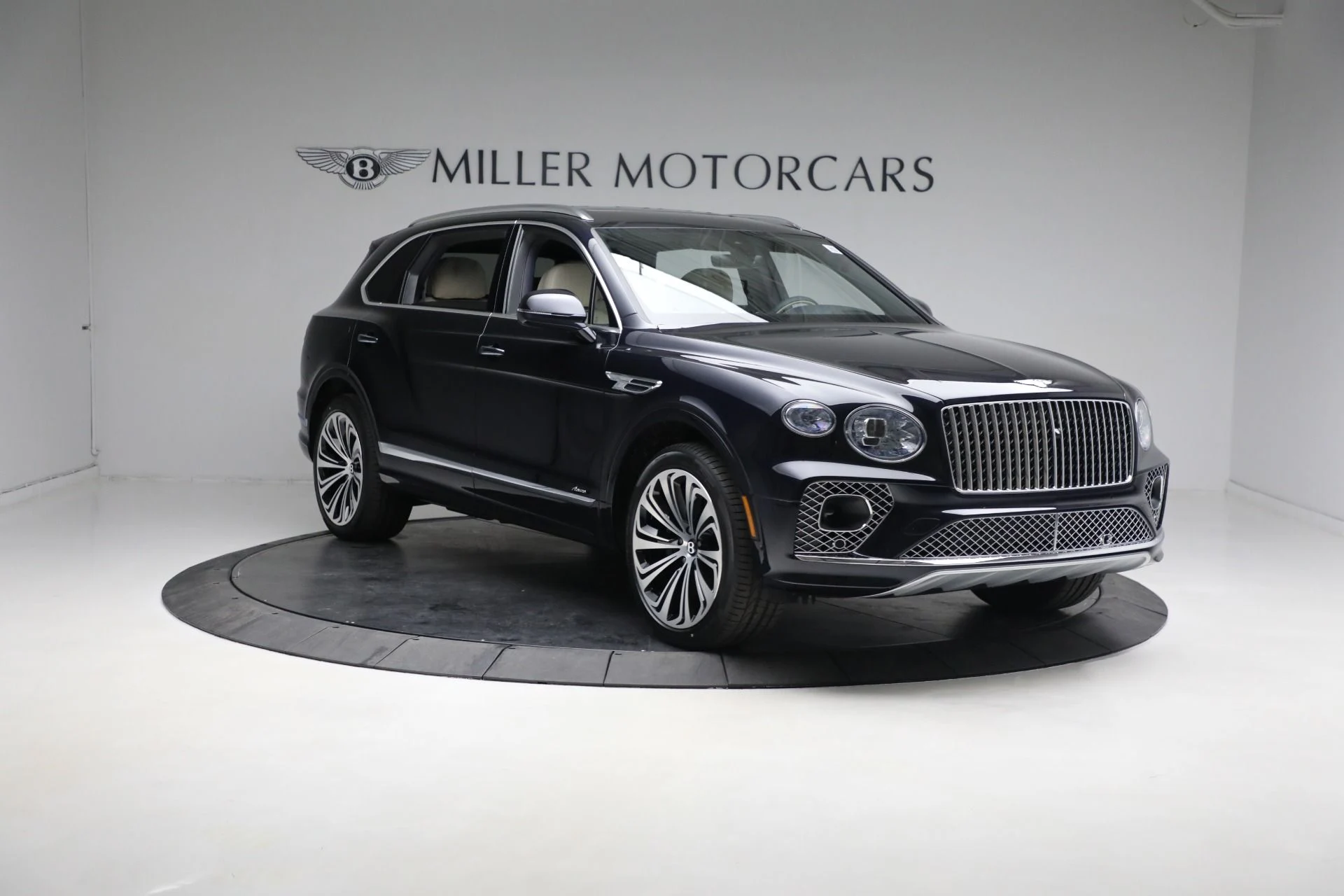 mph013_1965980117_Used_2023_Bentley_Bentayga_EWB_Azure_0e33b0e420