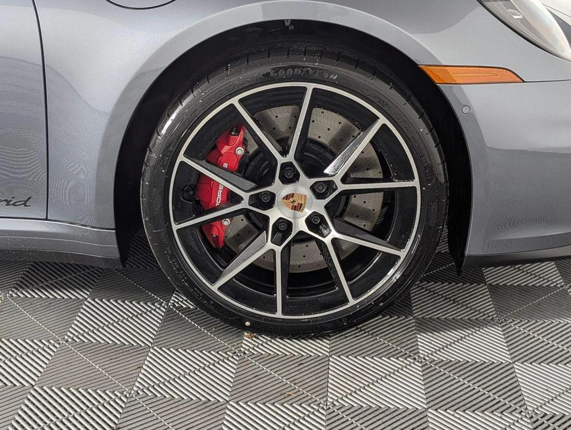 mph013_1971115606_n_Dr_Ksv5_Rqd_Gtg_WXU_Nc_ZURI_Zh_w_cc68411f4d