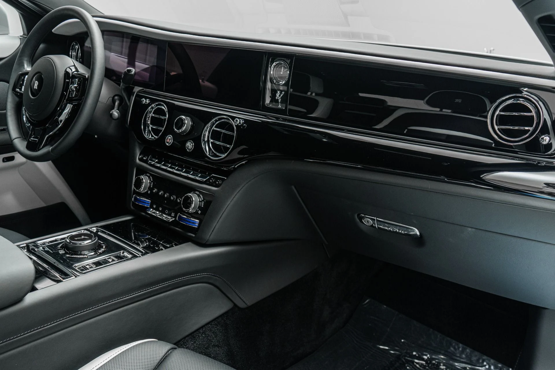 mph013_1976512476_Used_2026_Rolls_Royce_Ghost_Two_Tone_Interior_Low_Miles_1781640354_3ec1ef7b8d