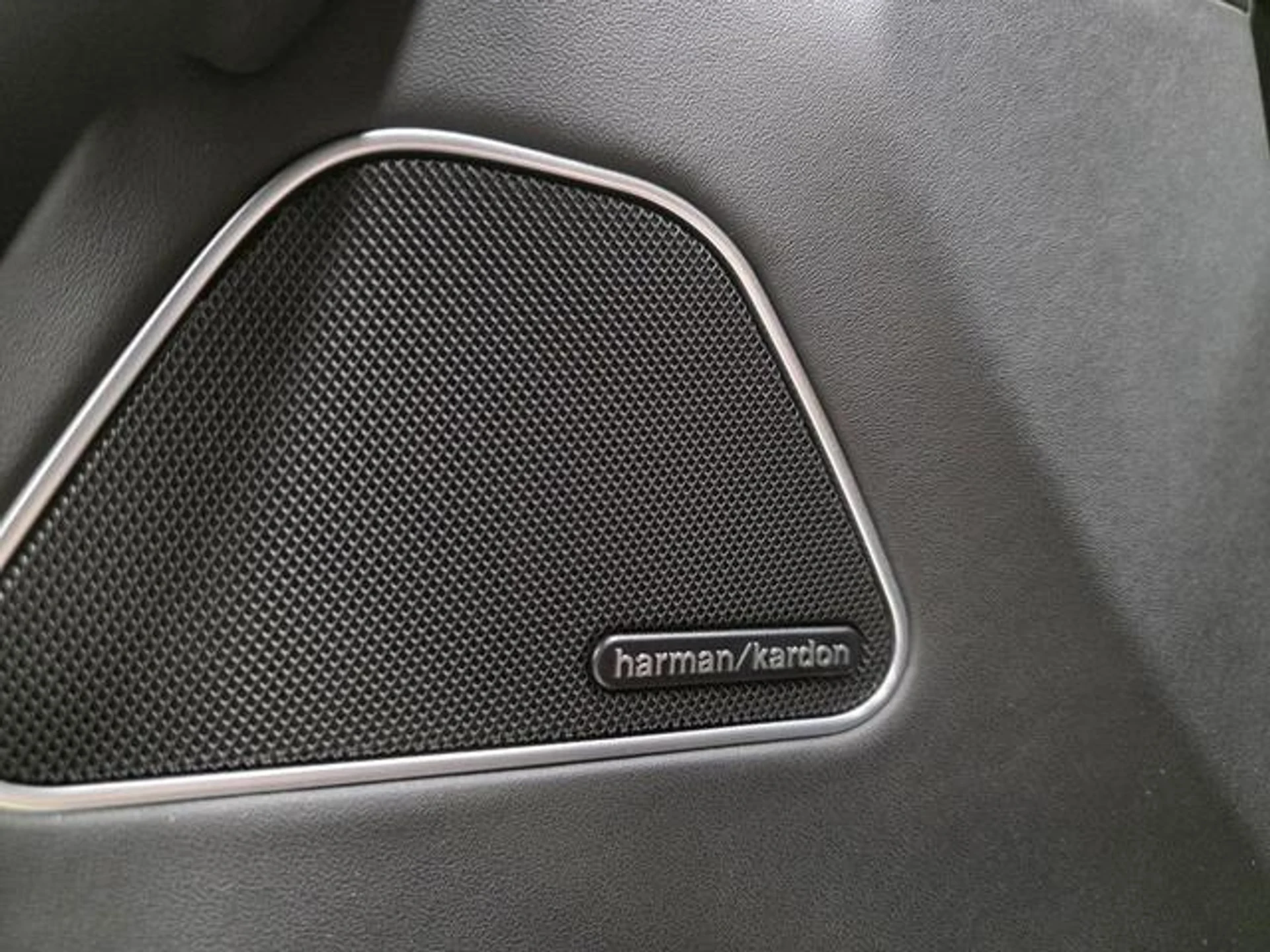 mph013_1988938463_obdomv_Unb3_Wf_i_Zjd_L_Zi5_U9t_DY_4_cbf7303860