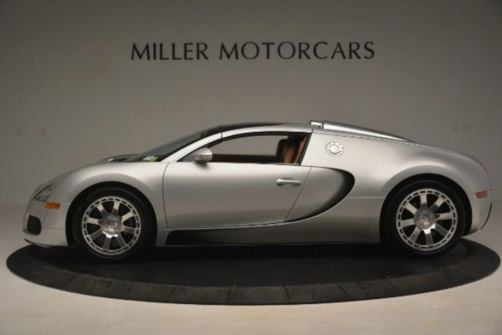 mph013_1991689460_Used_2010_Bugatti_Veyron_164_Grand_Sport_003fa22e46