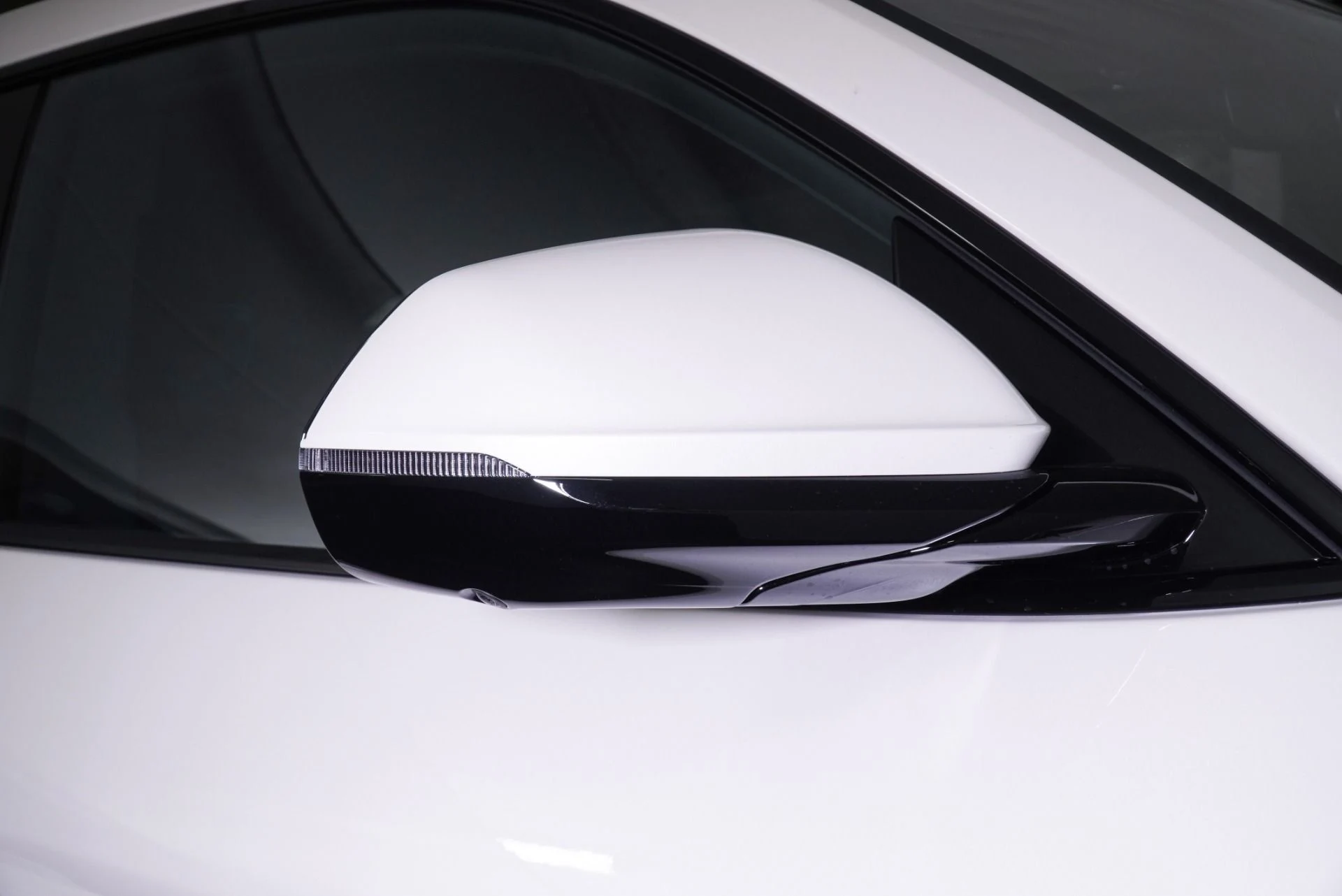 mph013_2002971539_New_2025_Lamborghini_Urus_SE_1770747580_f1f8364fcb