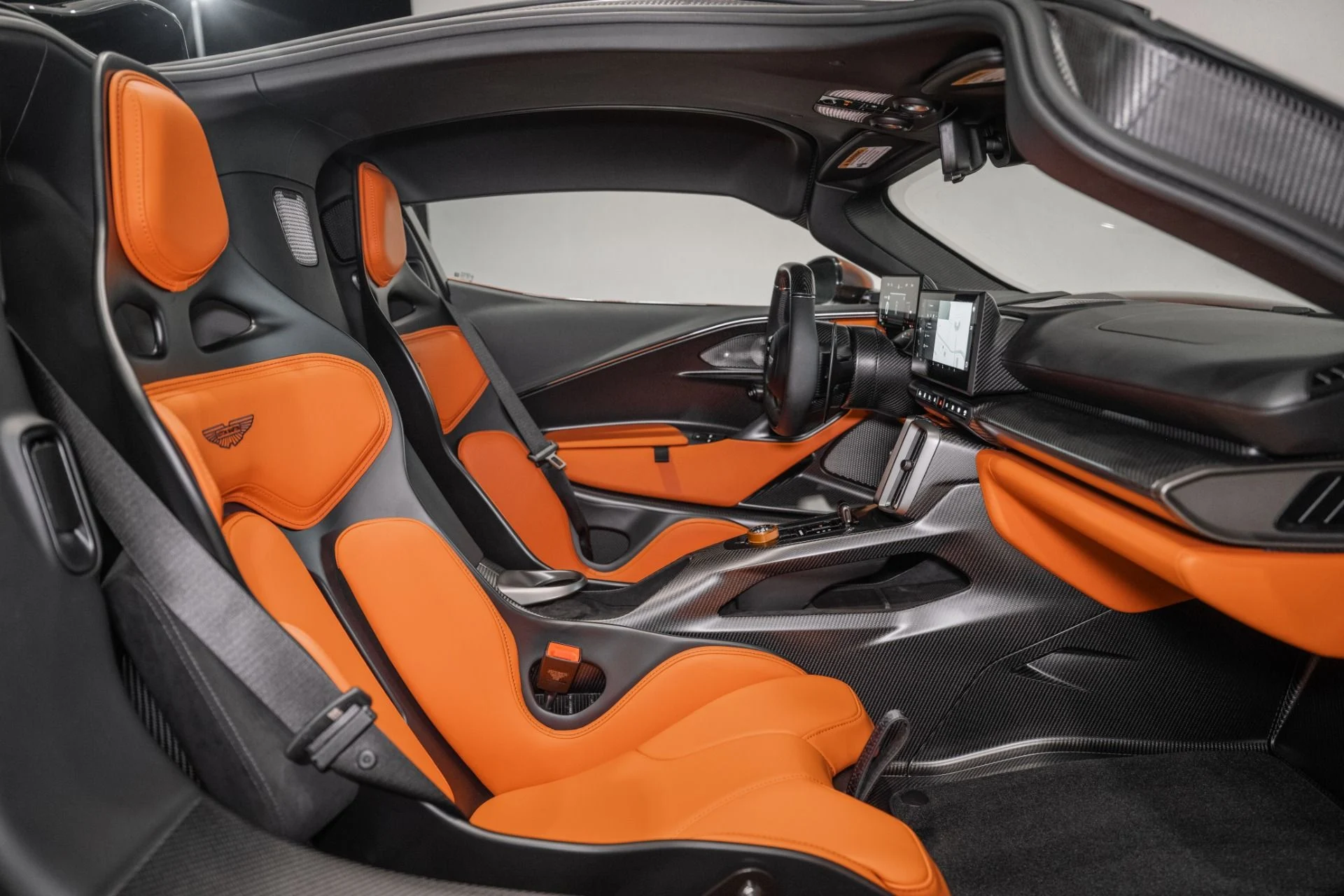 mph013_2008397395_New_2026_ASTON_MARTIN_VALHALLA_1775445551_9a200495e2