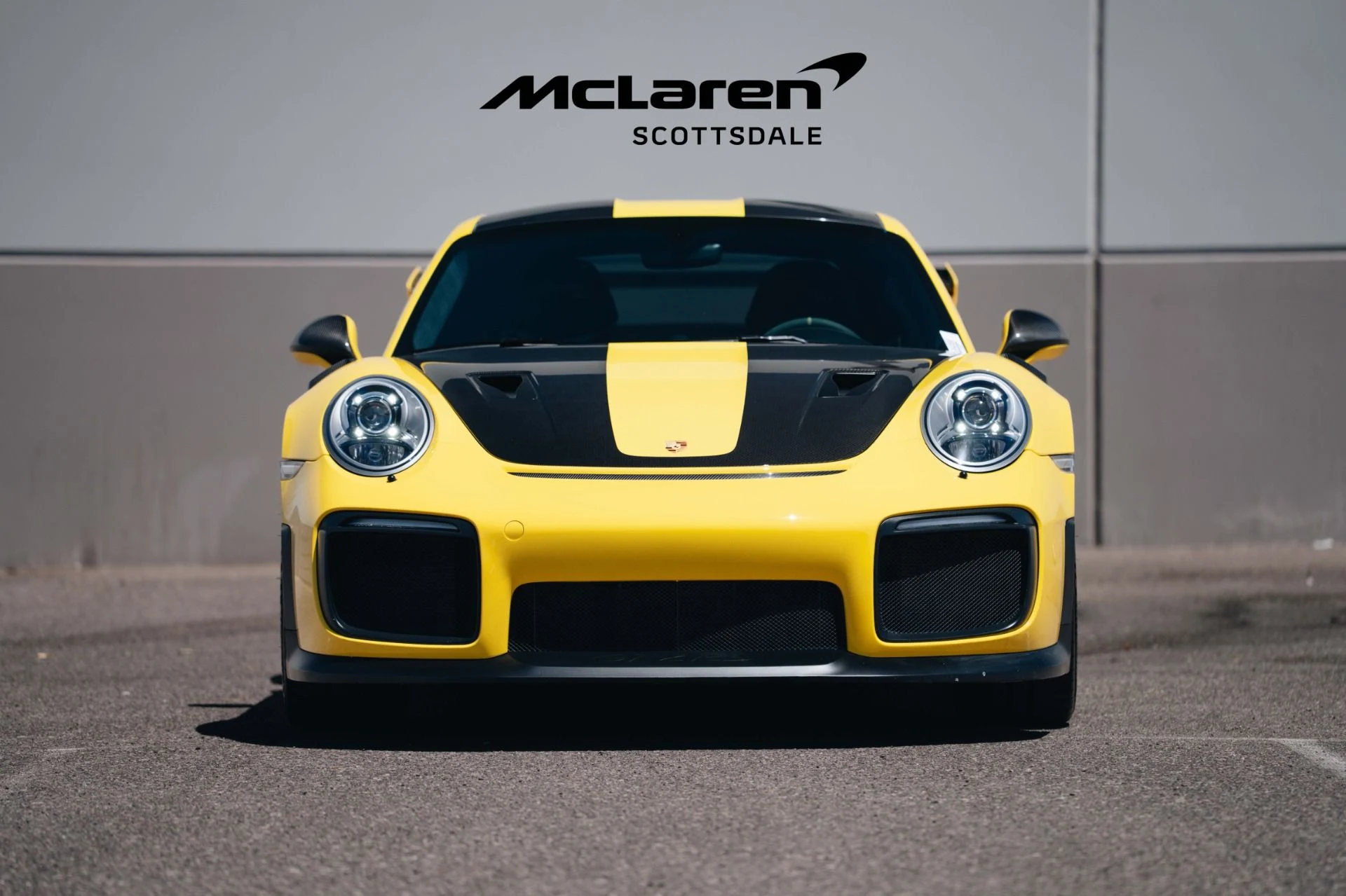 mph013_2011251375_Used_2018_PORSCHE_911_GT_2_RS_1746157617_3eac315b8b