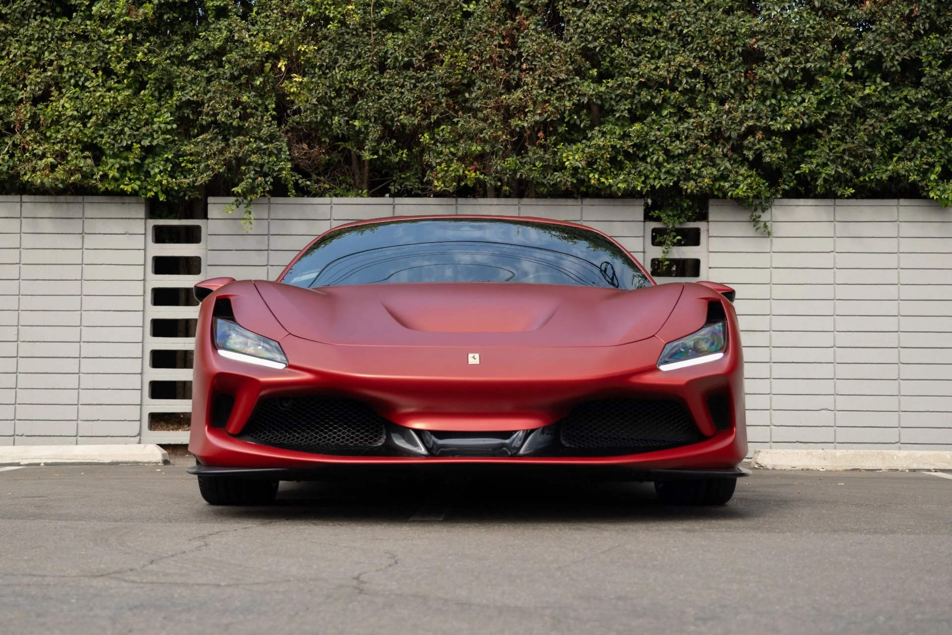 mph013_2014873696_Used_2020_Ferrari_F8_Tributo_1756838529_eac8baaf9b