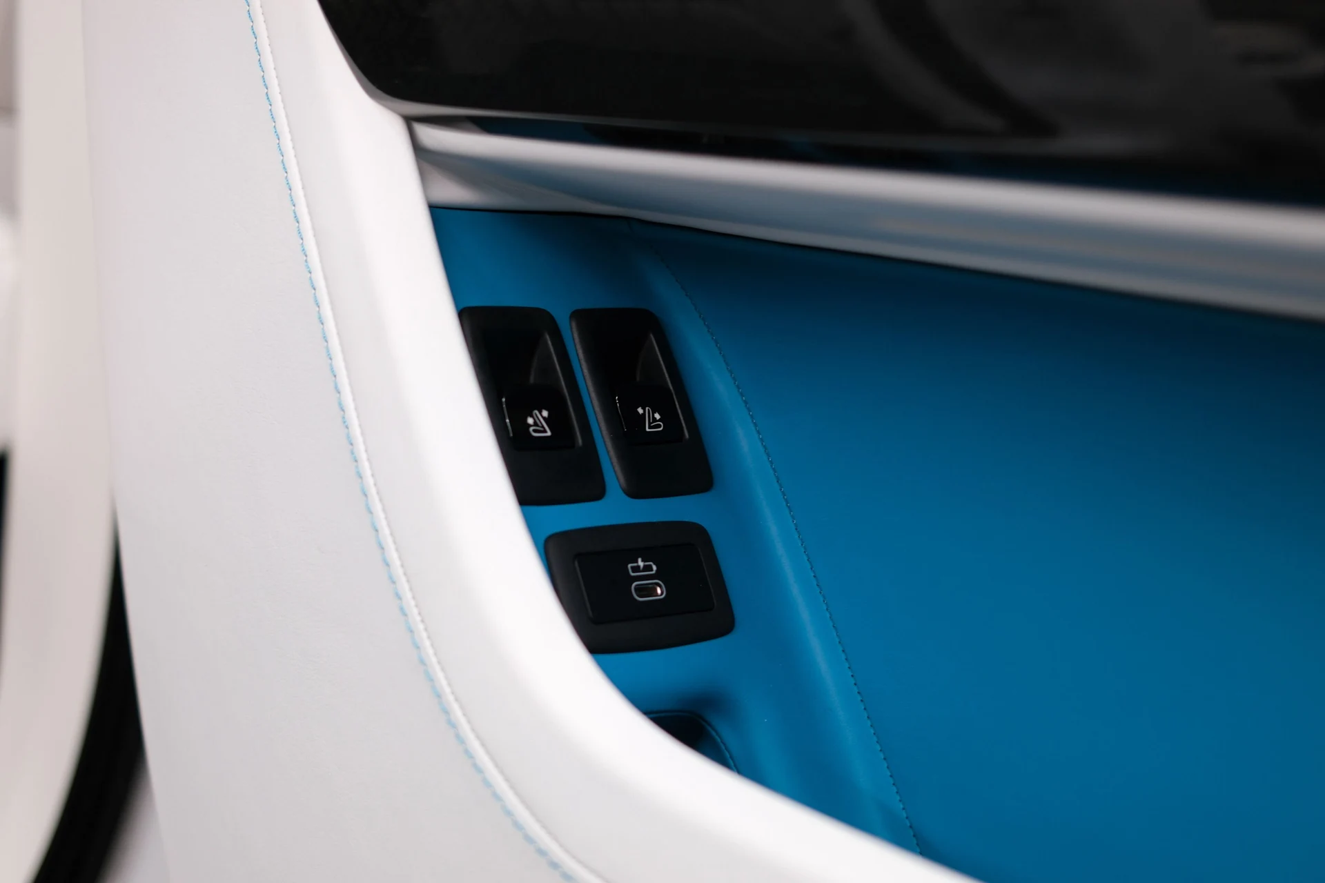 mph013_2024228911_f969103a_7079_4f8b_bdbe_1a5ff7ef0302_3b2e1f0c55