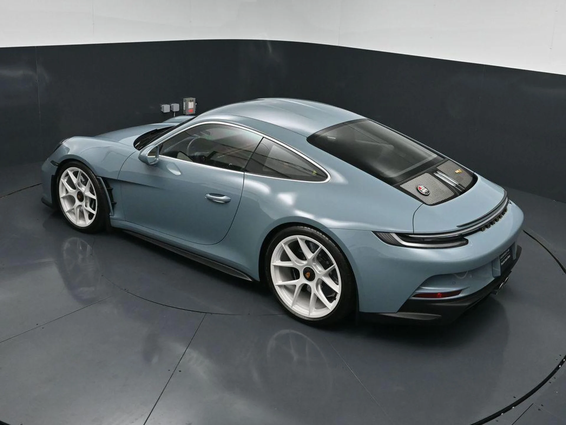 mph013_2031675655_kew_R_Sfx23_Yv87k9_Ozak9n3_Gk_Y_Xw_fdce4af70b