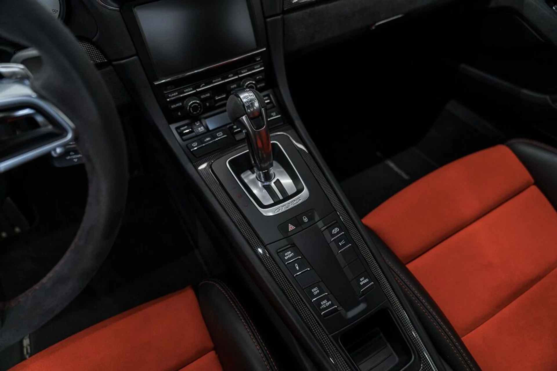 mph013_2031857847_porsche_911_2016_jpg_v_1758918548_ab37d369b6