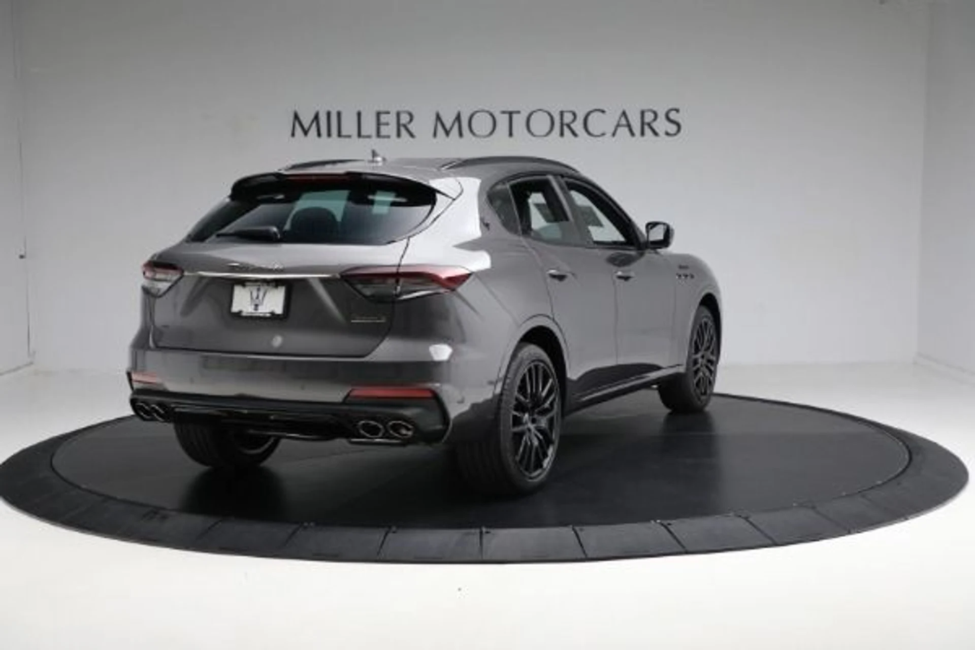 mph013_2033330966_New_2024_Maserati_Levante_Modena_Ultima_e95f733d05