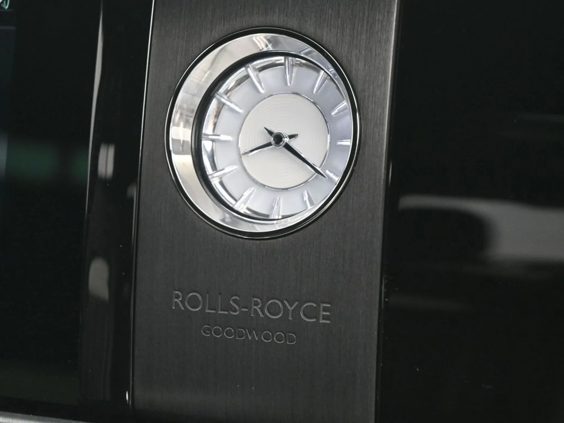 mph013_2035699006_c87f319717524b061dc82d31d09b2b9ex_46ca4223f4