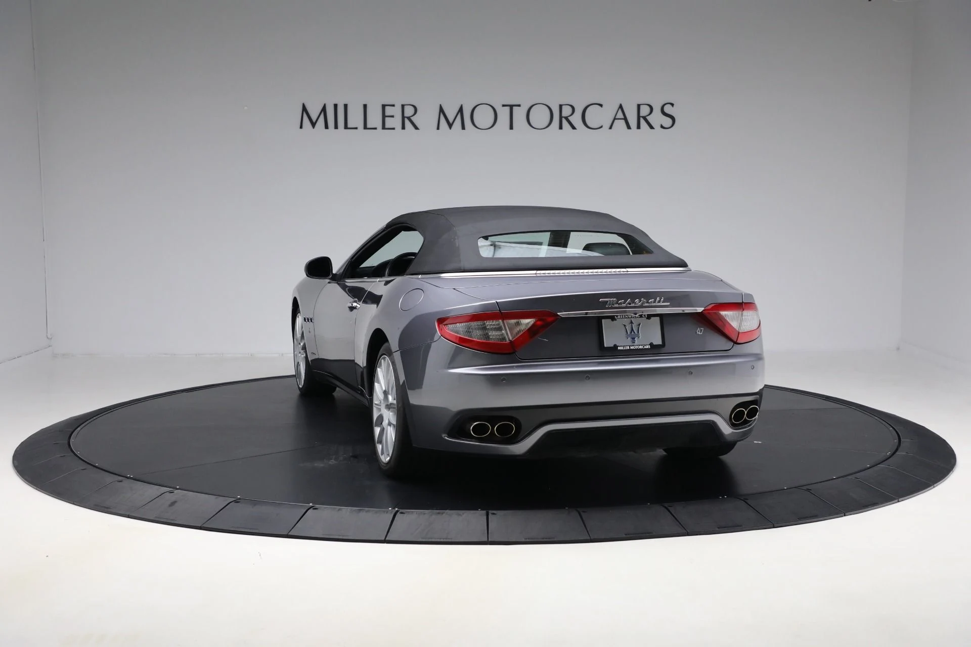 mph013_2038724341_Used_2010_Maserati_Gran_Turismo_f8319e603c