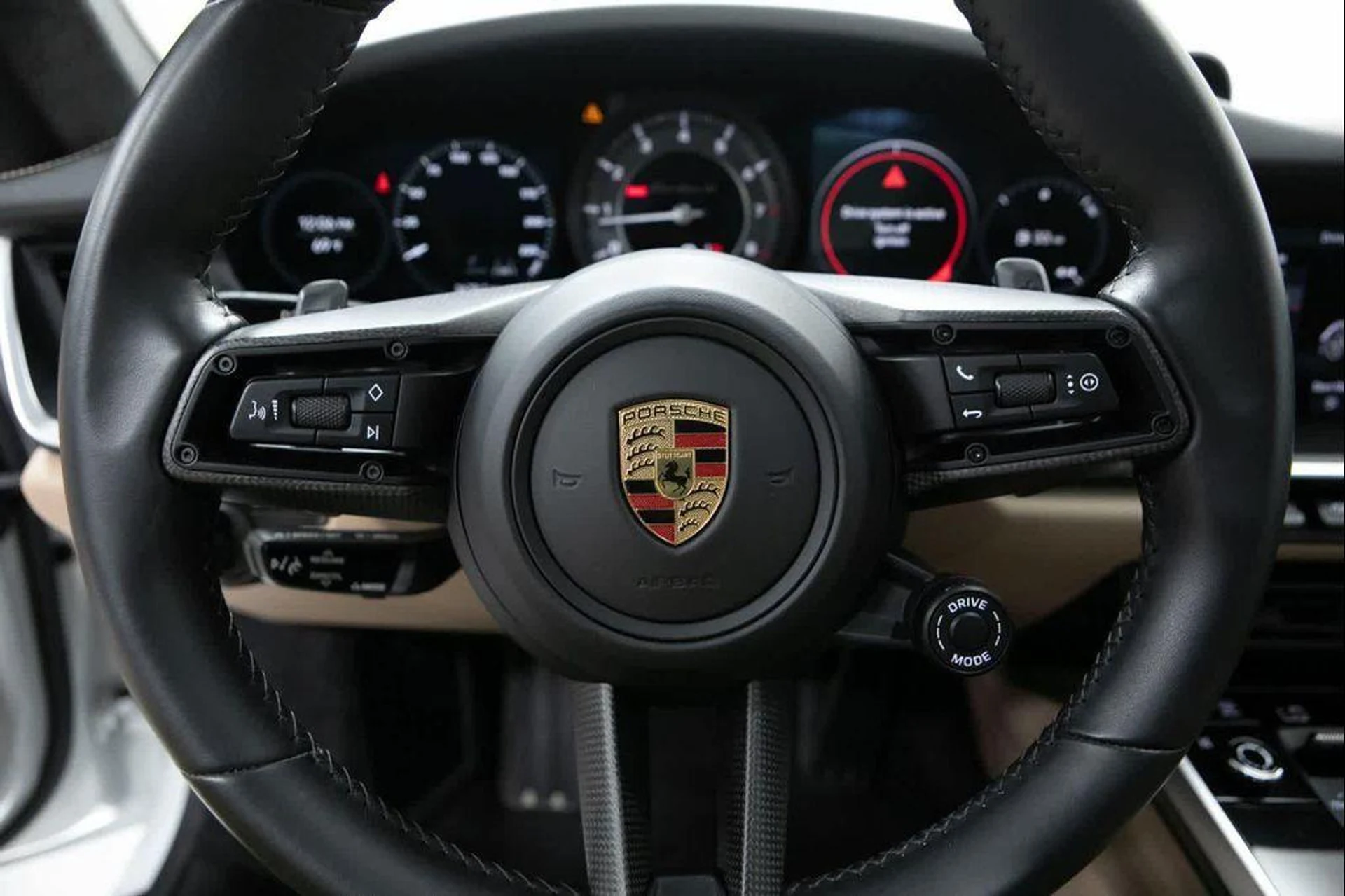 mph013_203974457_AC_1zp_VW_Pjf_Z3_Q_Jz_EM_9xo_E1yx_Gv_U_ef05a70459