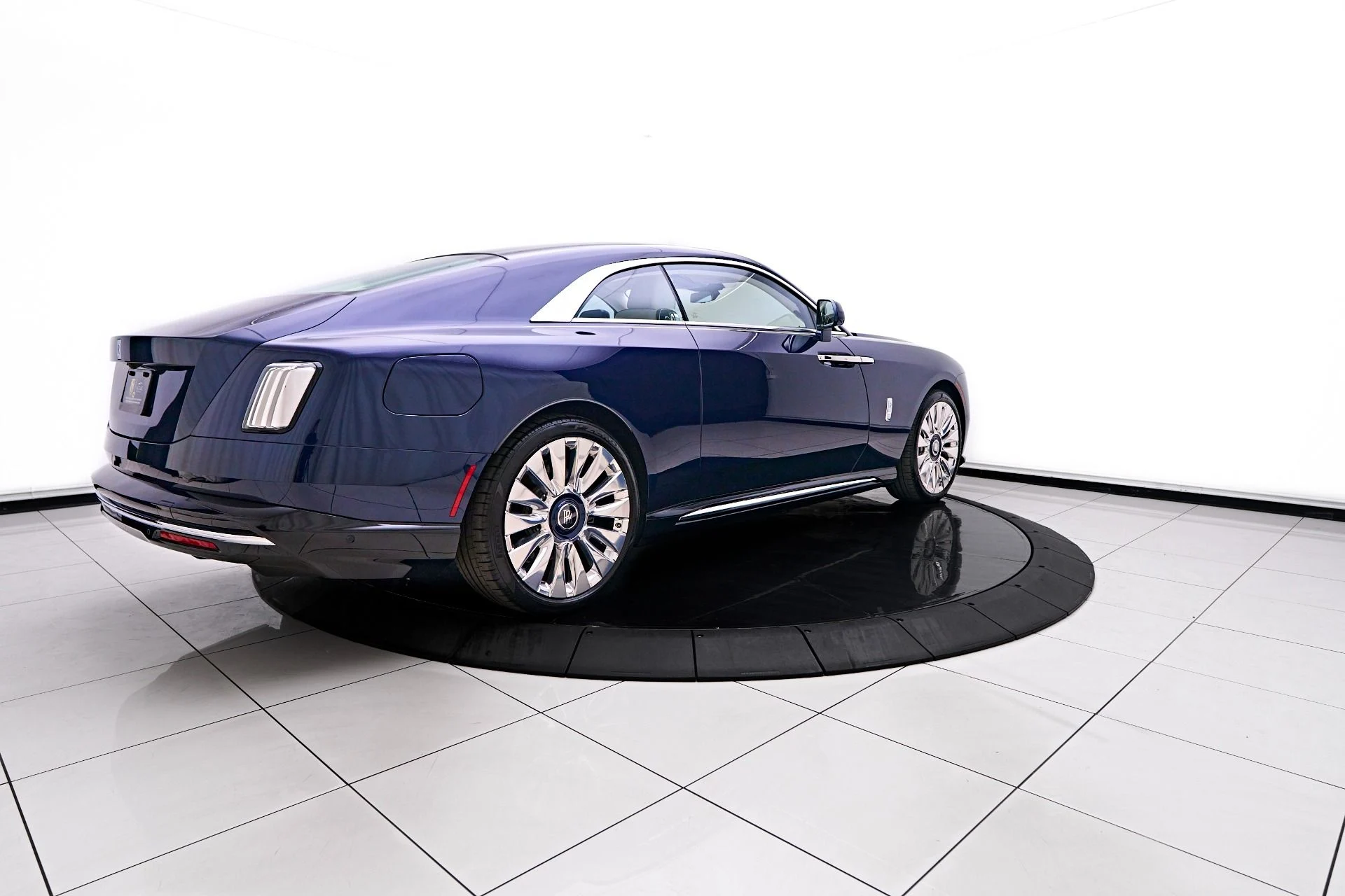 mph013_2045084955_Used_2024_Rolls_Royce_Spectre_1754161154_698b262966