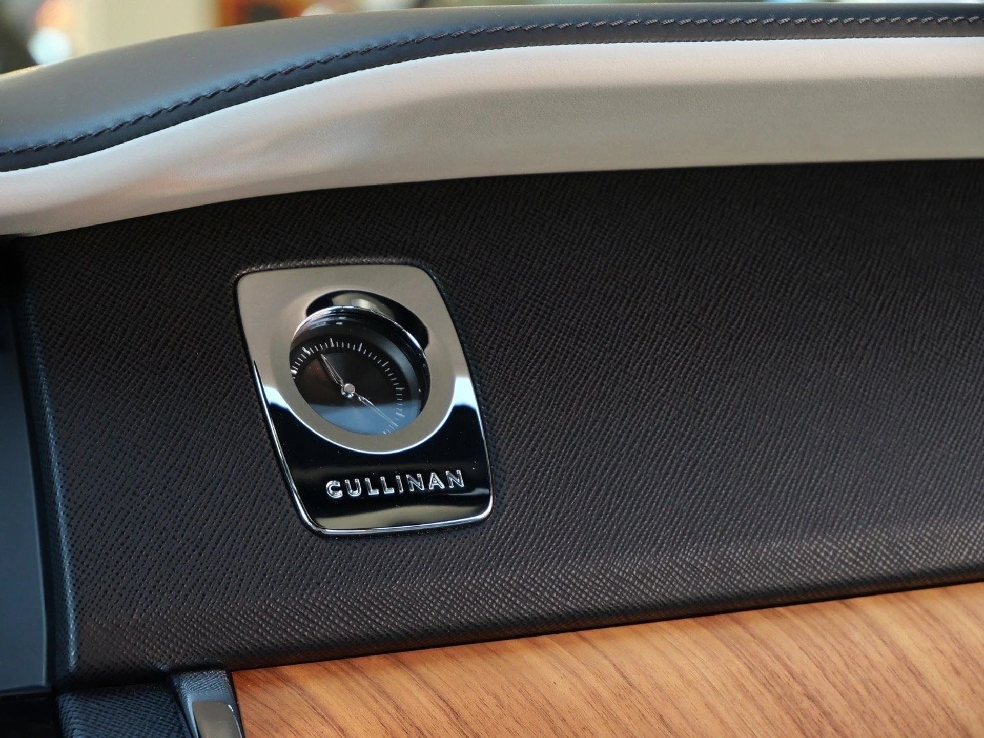 mph013_2049139685_e18407b105c3ee42573a19e53e03c18cx_7c3d9a331d