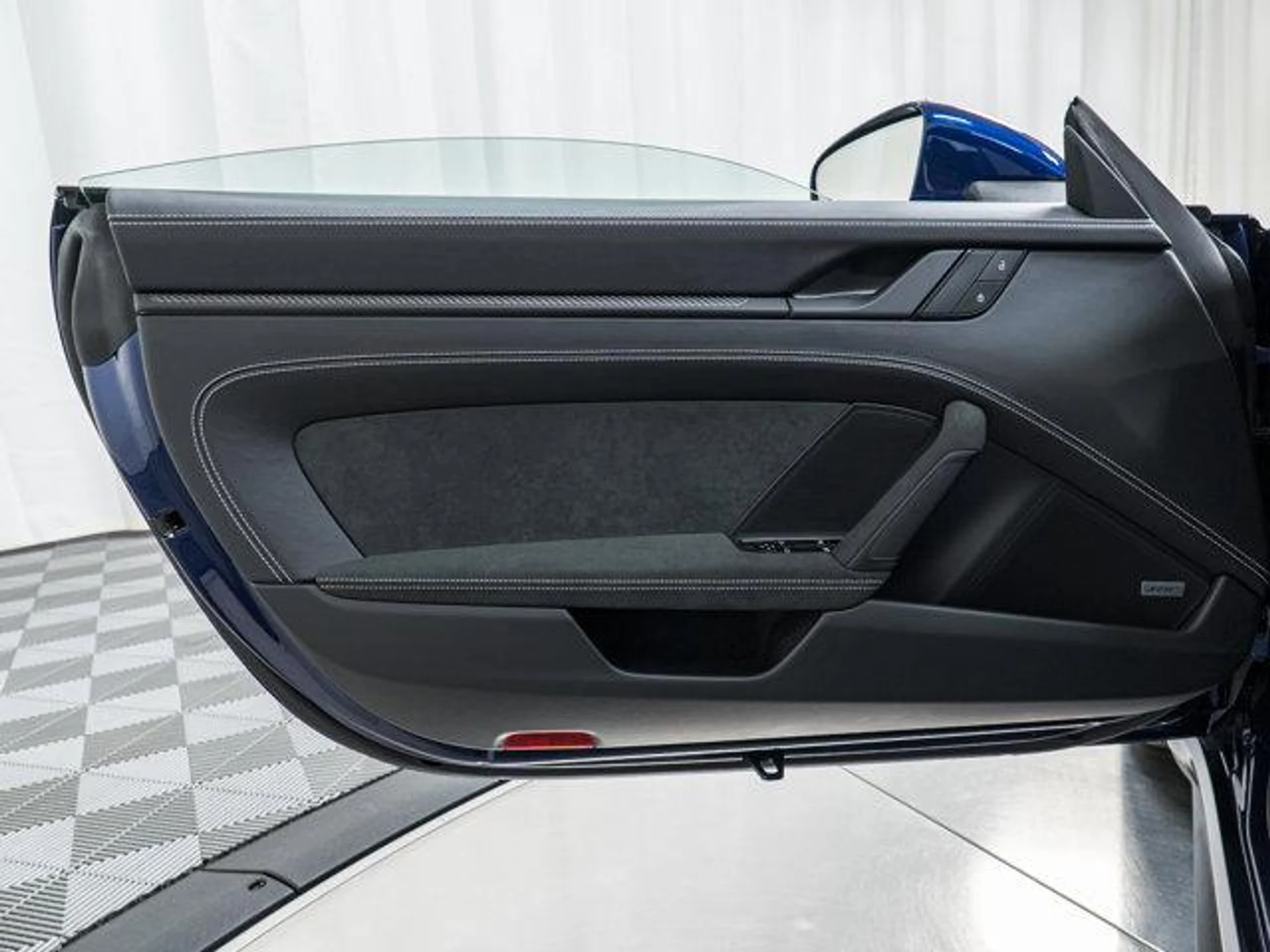 mph013_2050199270_9o_Oznuw6yb1_B8c_Rpj_Fy_Abdr_SJ_o_614a129c7d