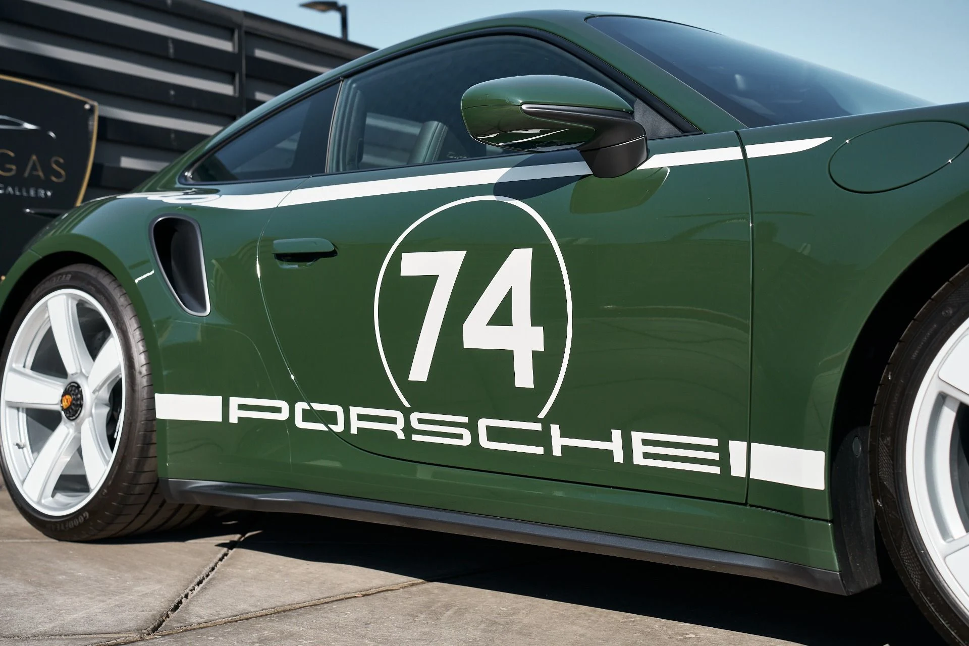 mph013_205094157_Used_2025_Porsche_911_Turbo_S_1763075493_3f8f9b95d3