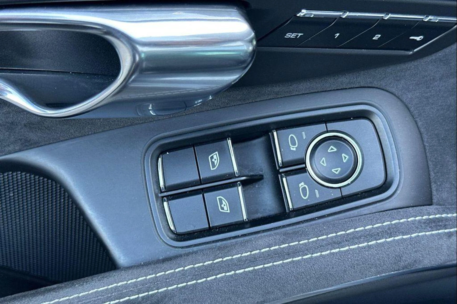 mph013_205564070_x_H_Wuvi_Ra_Pt_Co4b_Xvff5jx_V_2_XA_9a318b2a93