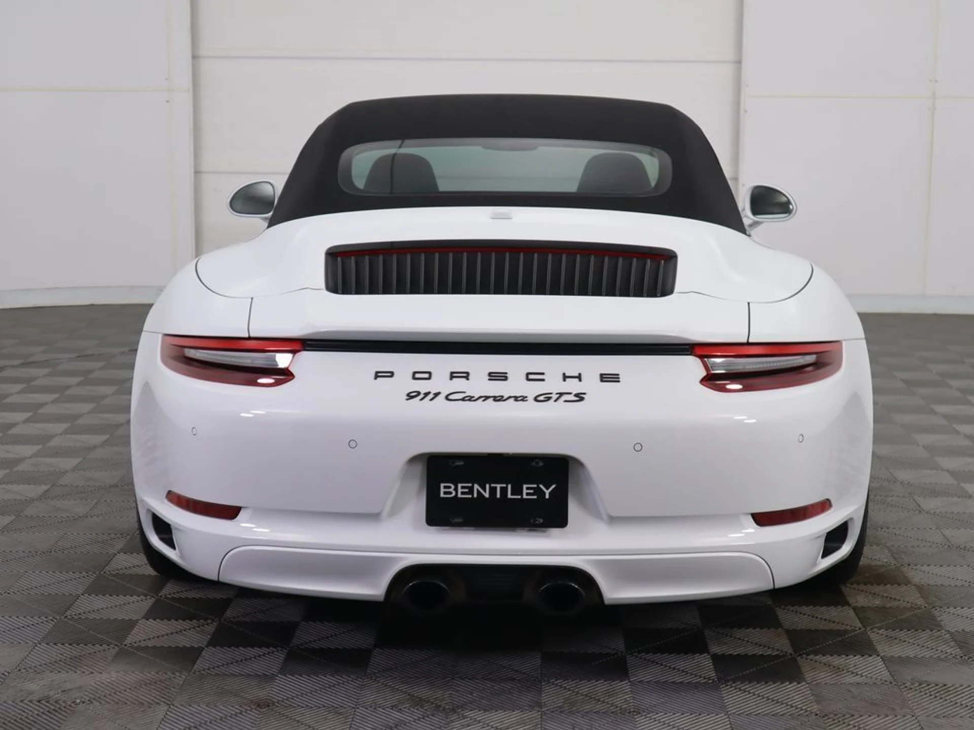 mph013_2061064735_used_2018_porsche_911_carrera4gtscabriolet_8119_22948233_14_1024_756b344ca8