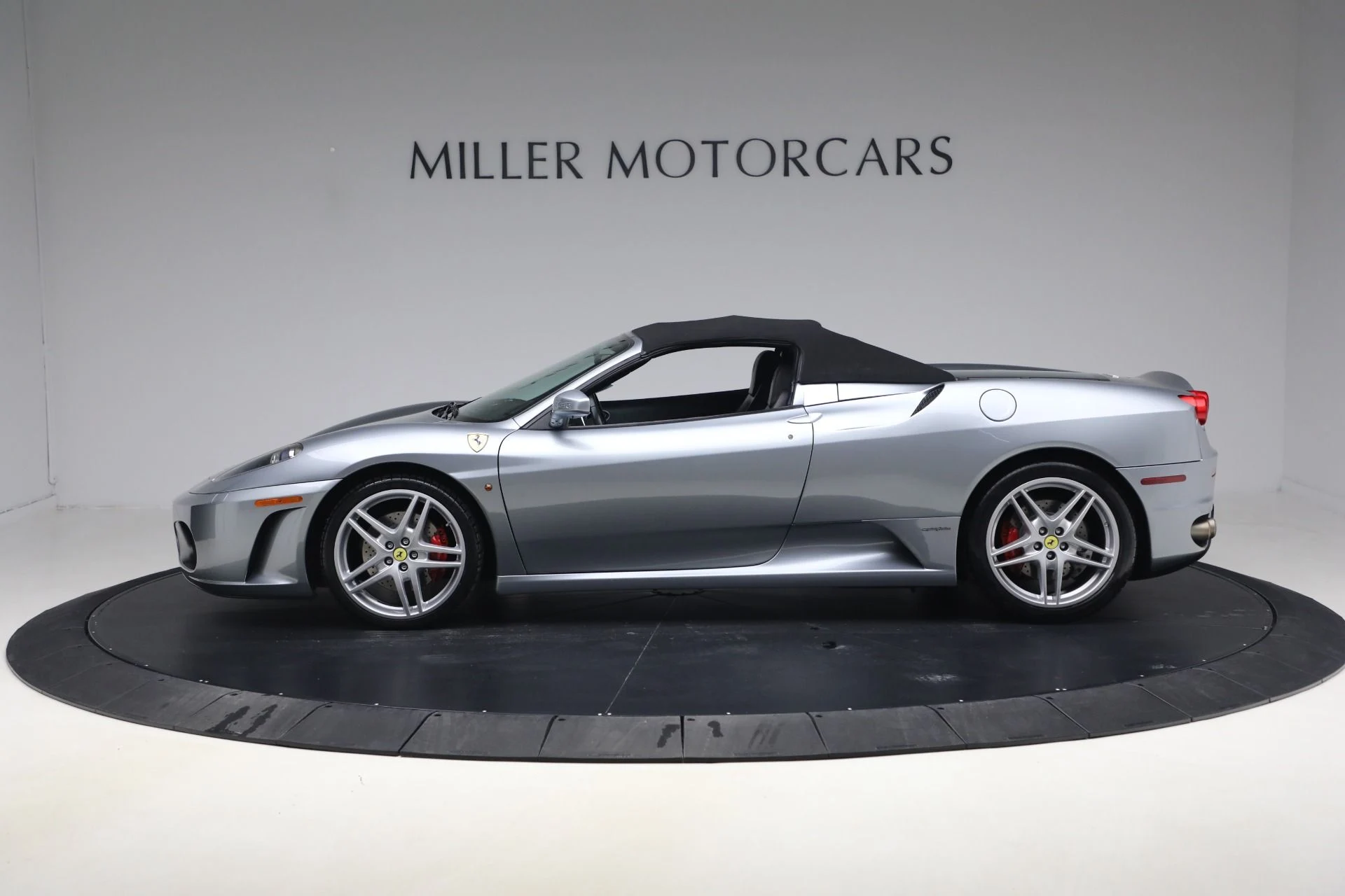 mph013_206131941_Used_2005_Ferrari_F430_Spider_1771525257_b27e8d1101