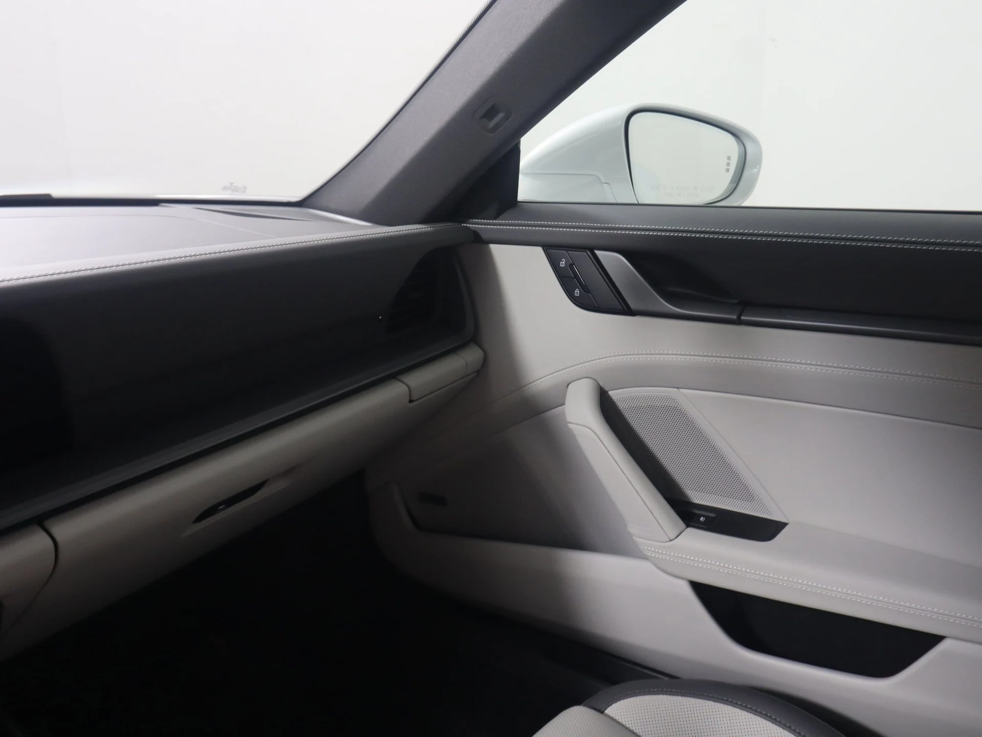 mph013_2068650683_44095d206fc1a6cf4fd61fbc623c0f05x_7bc8027395