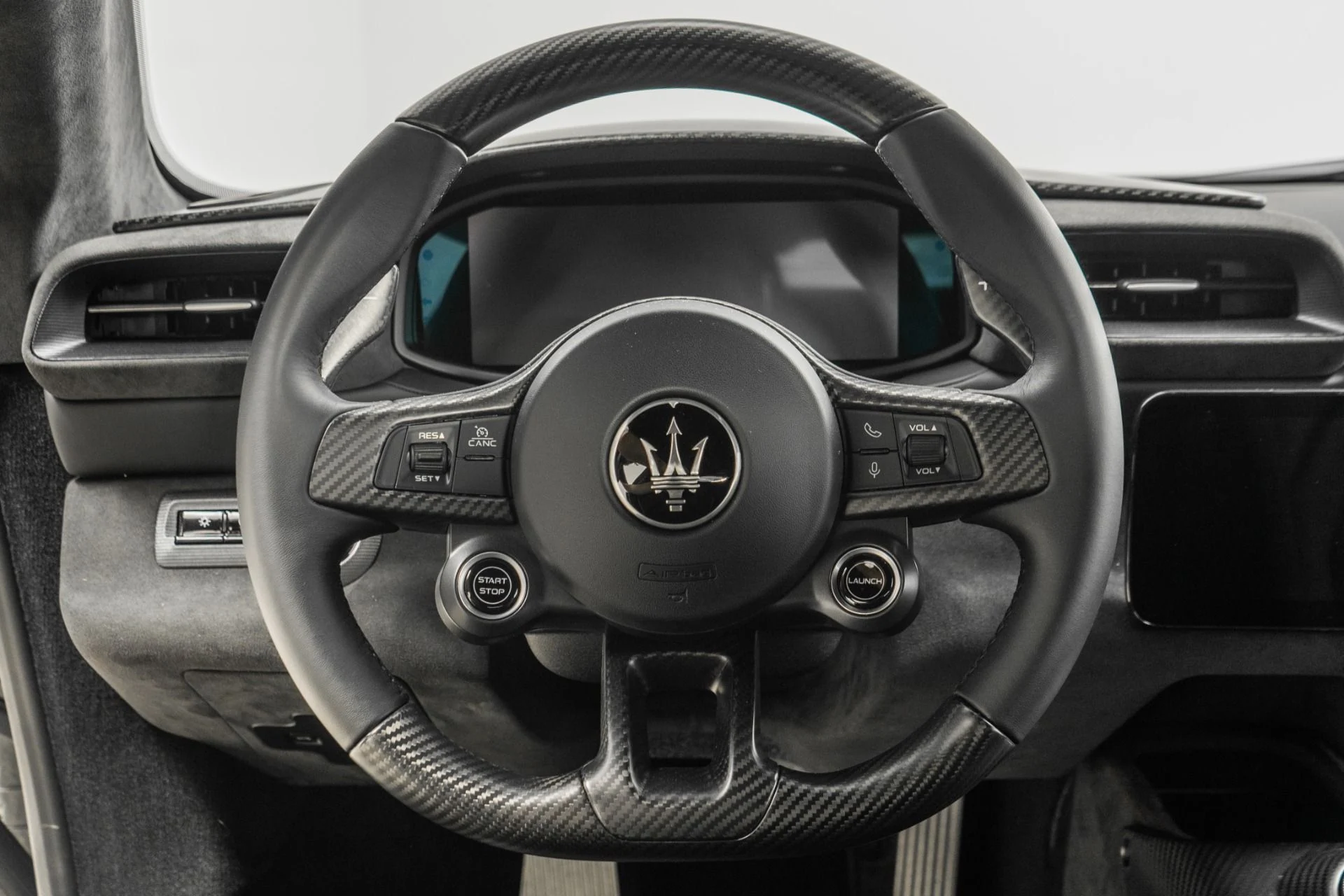 mph013_2075131131_Used_2022_Maserati_MC_20_1695417654_a44fbfe3a5