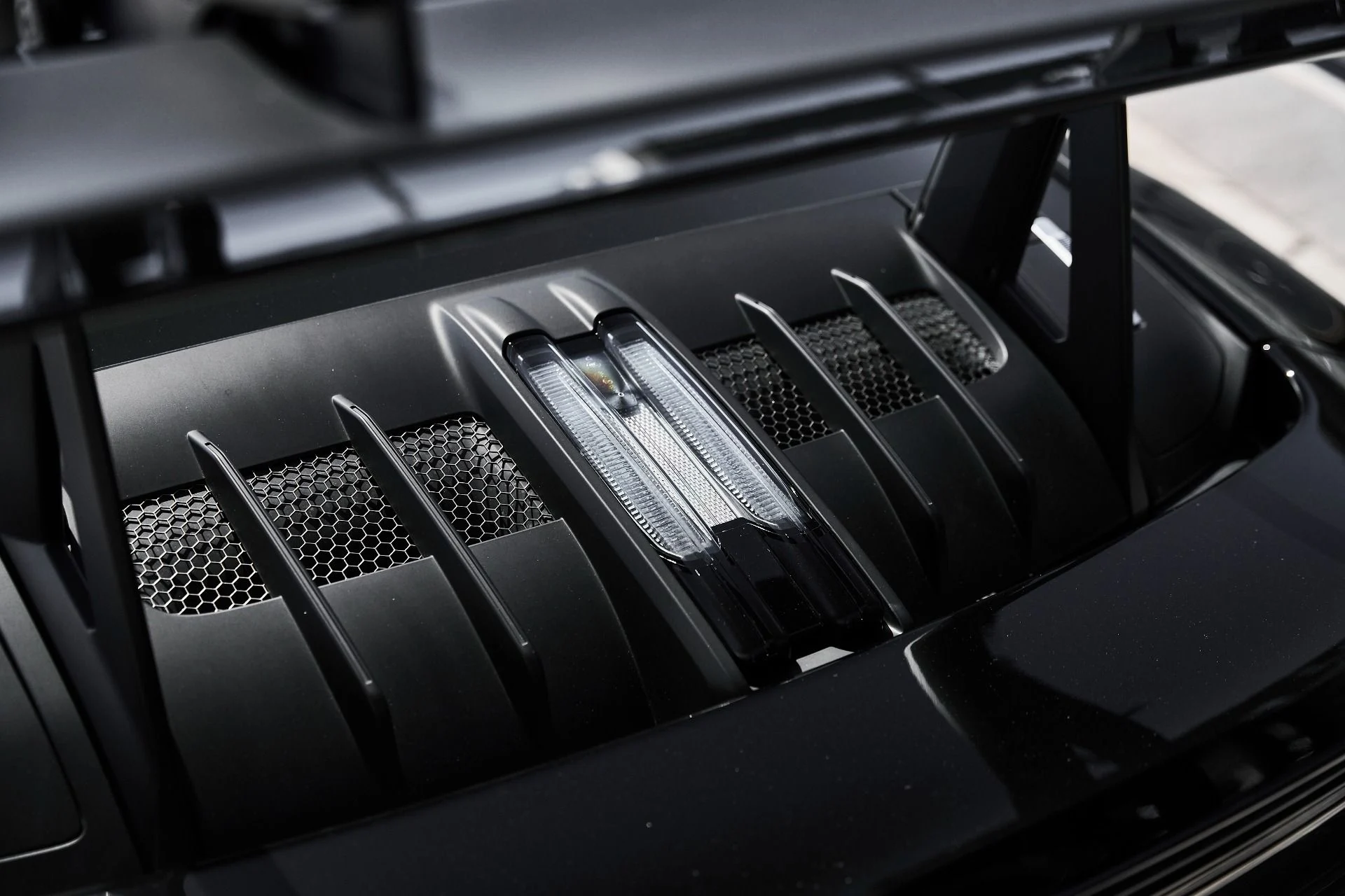 mph013_2088460983_Used_2024_Porsche_911_GT_3_RS_1775094502_e929e9e382