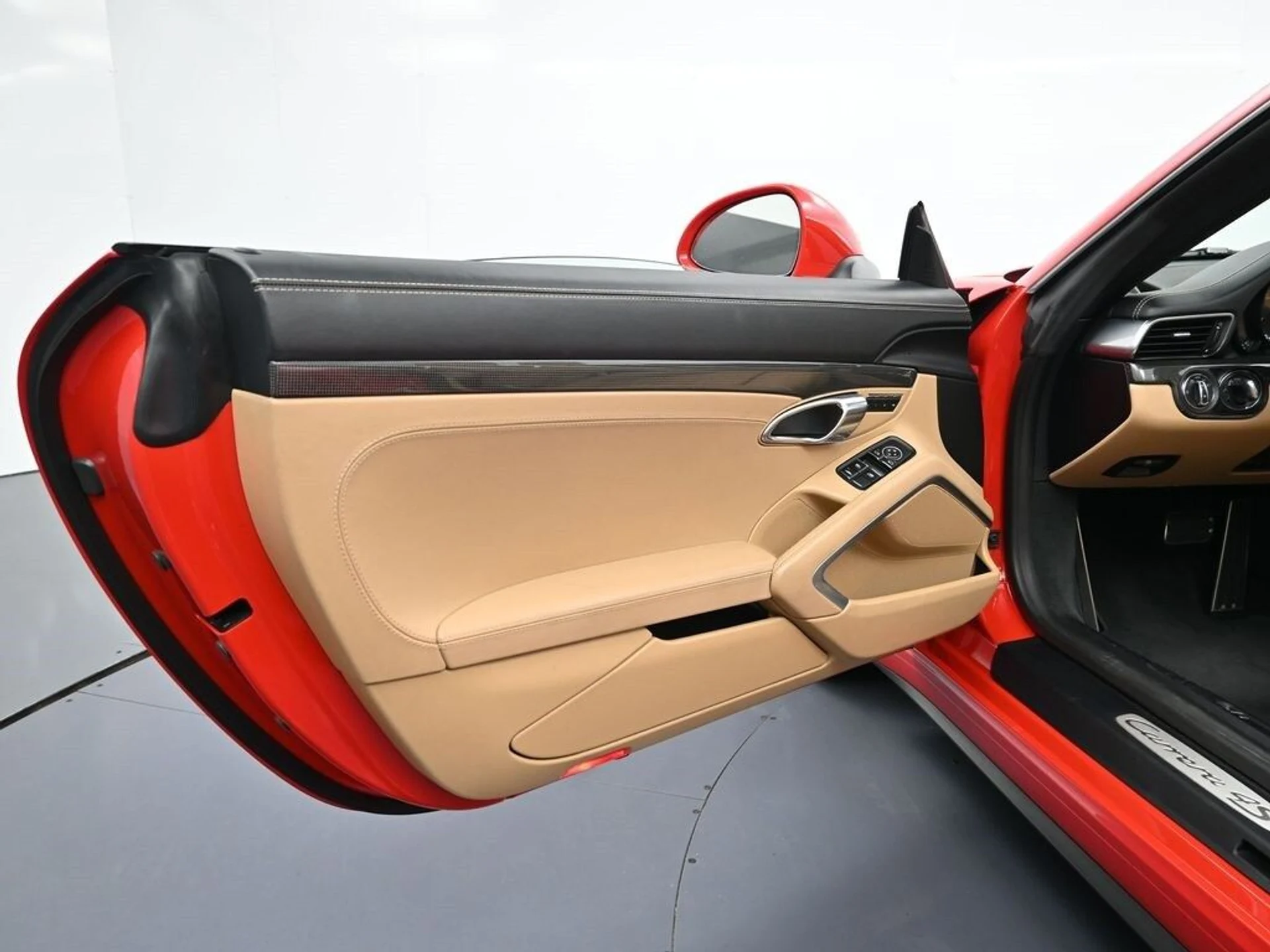 mph013_209474652_ec1c13dd5aadb2fdb4dc07470d9de9e3x_62177ab373