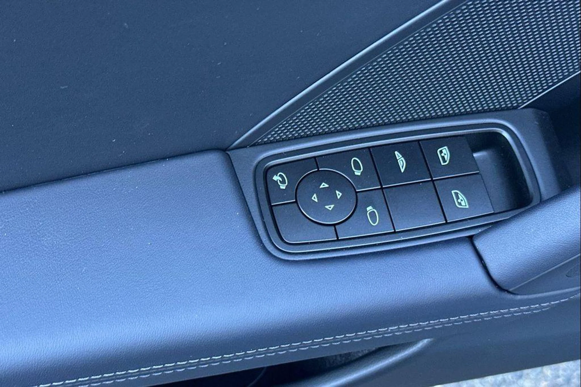 mph013_2095648507_R_Ur_VT_Bsv_Qt_Gvf56vb_P9_Q_Et_JEX_9s_f86372bf73