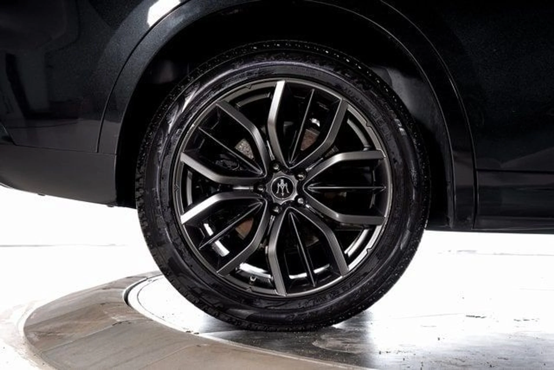 mph013_2095657177_057677b5d3b9fa21b62e739a56cc4e4ex_a22d05554a