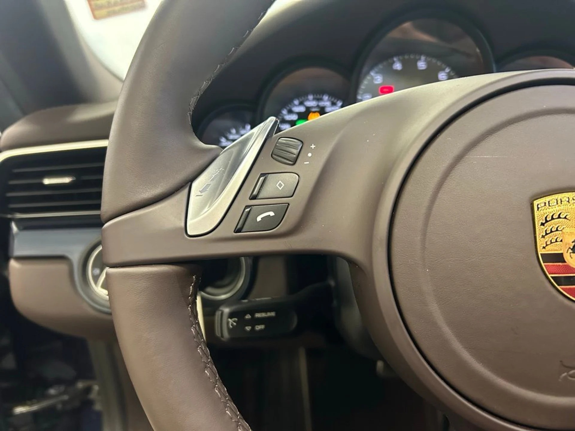 mph013_2099512233_451188dcbf530db71e4f4f977299b3cdx_ff4ec553cd