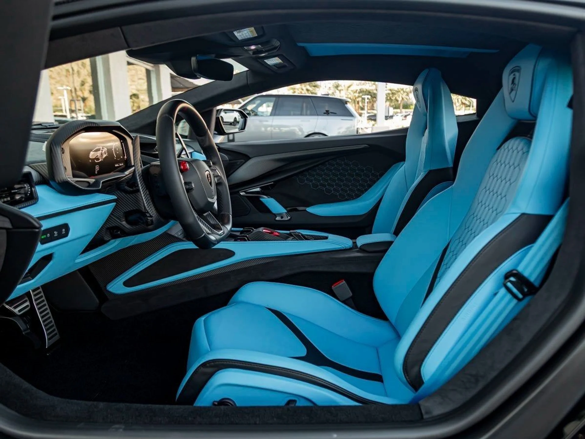 mph013_209984540_14_a54c8fd286