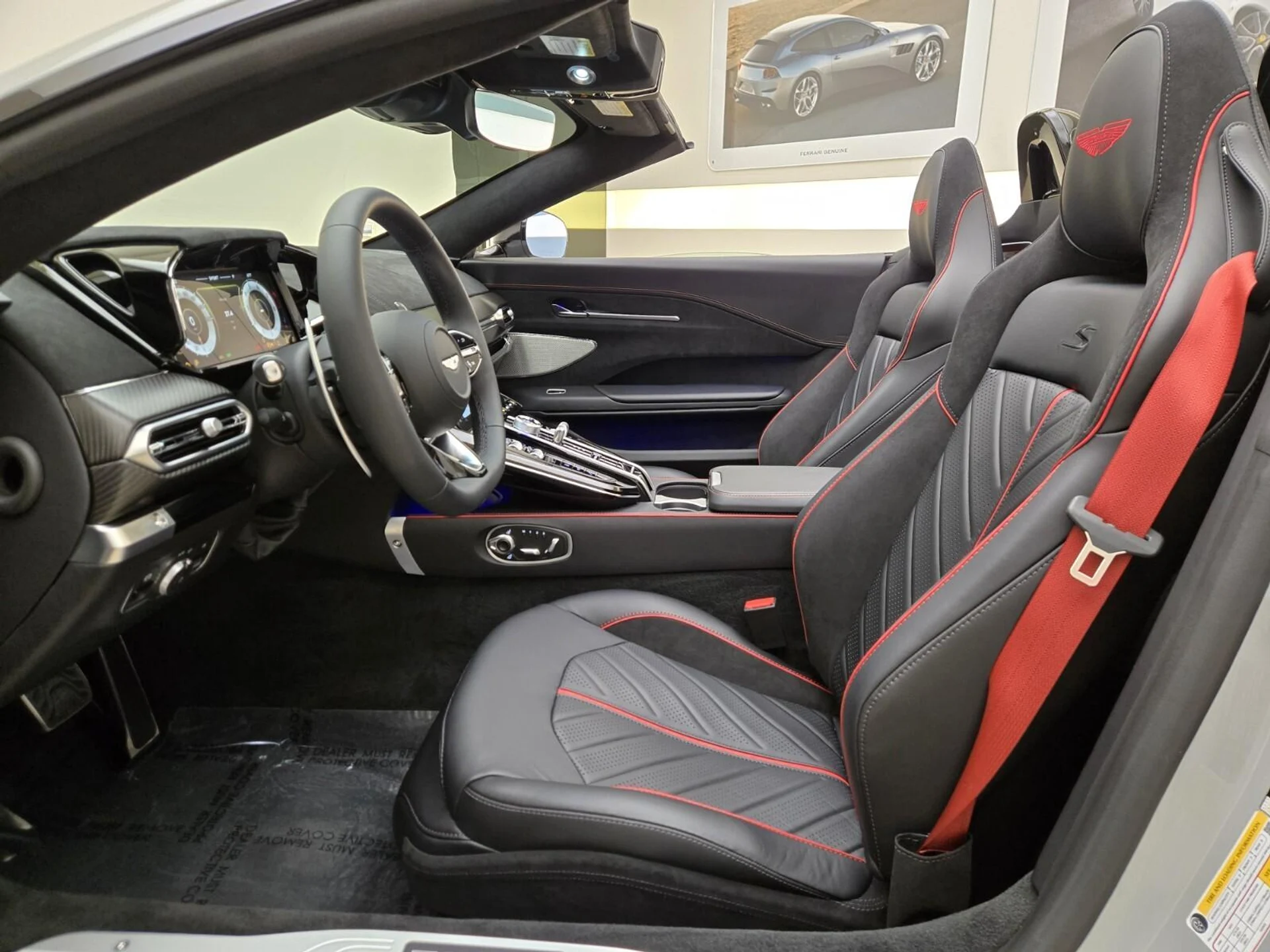 mph013_2101375426_New_2026_Aston_Martin_Vantage_1768889959_3efc1668a8