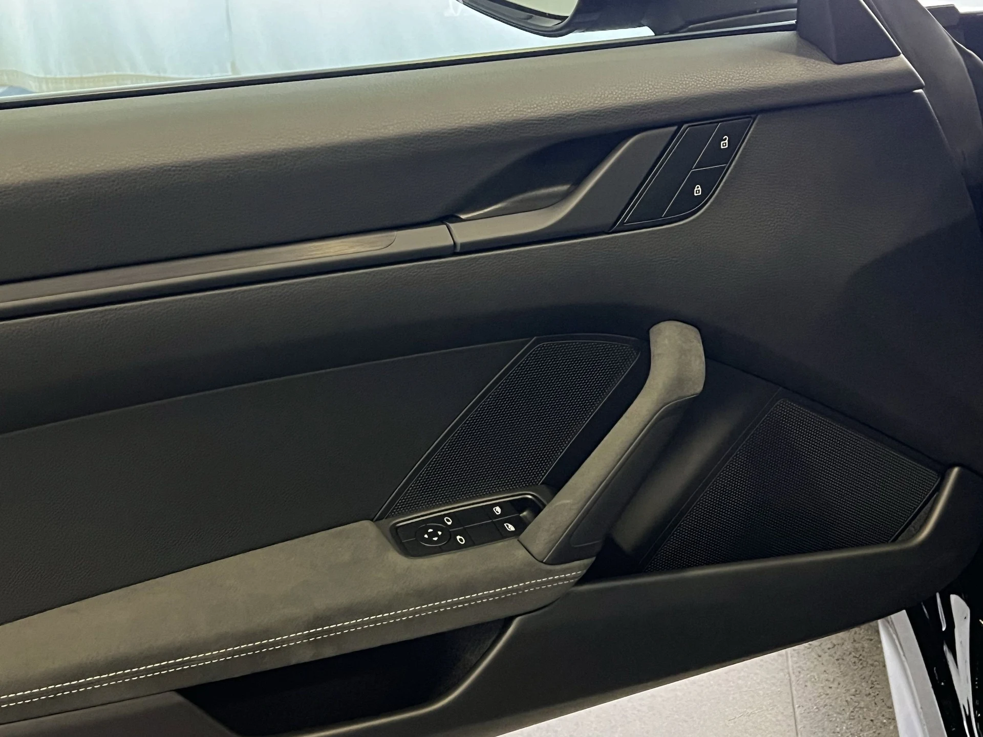 mph013_2104689630_54a285e67a6d16d643d93bce4c6b05a8x_2875ecde96