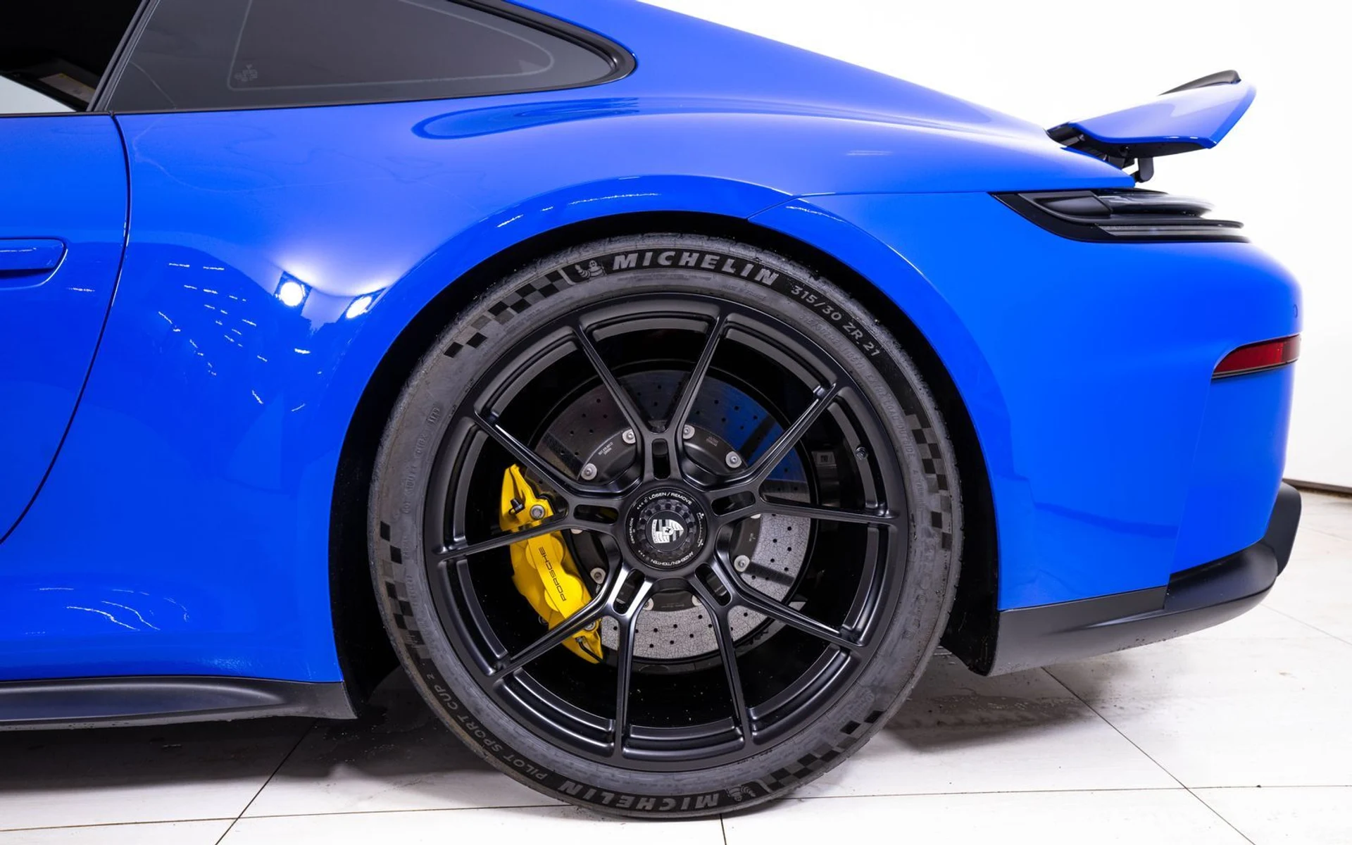 mph013_2111719671_7f7959b4ac689022764f38ccba027a34x_1f42868dcd