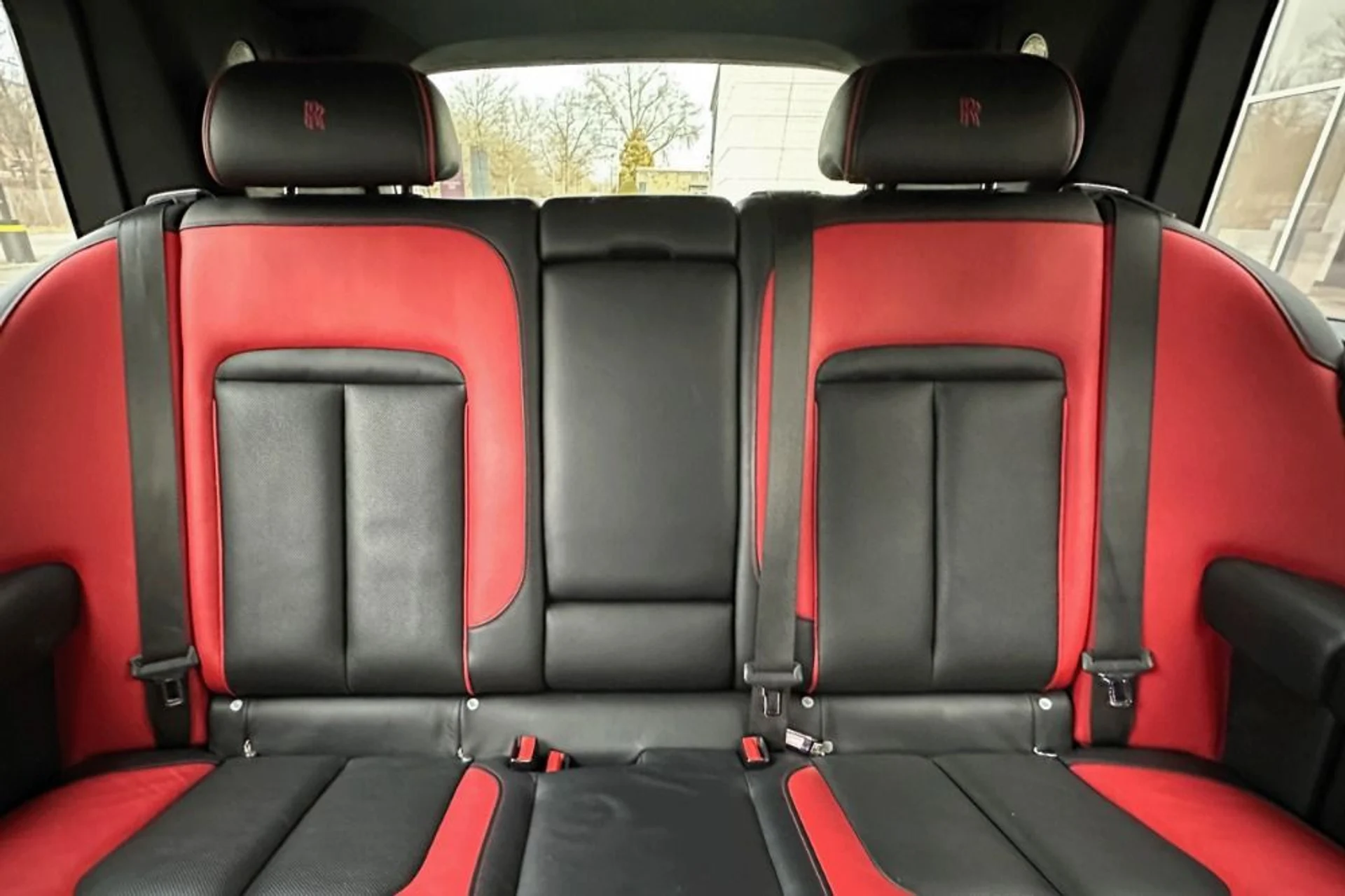 mph013_2113123137_Used_2020_Rolls_Royce_Cullinan_1768571704_6f8febc468