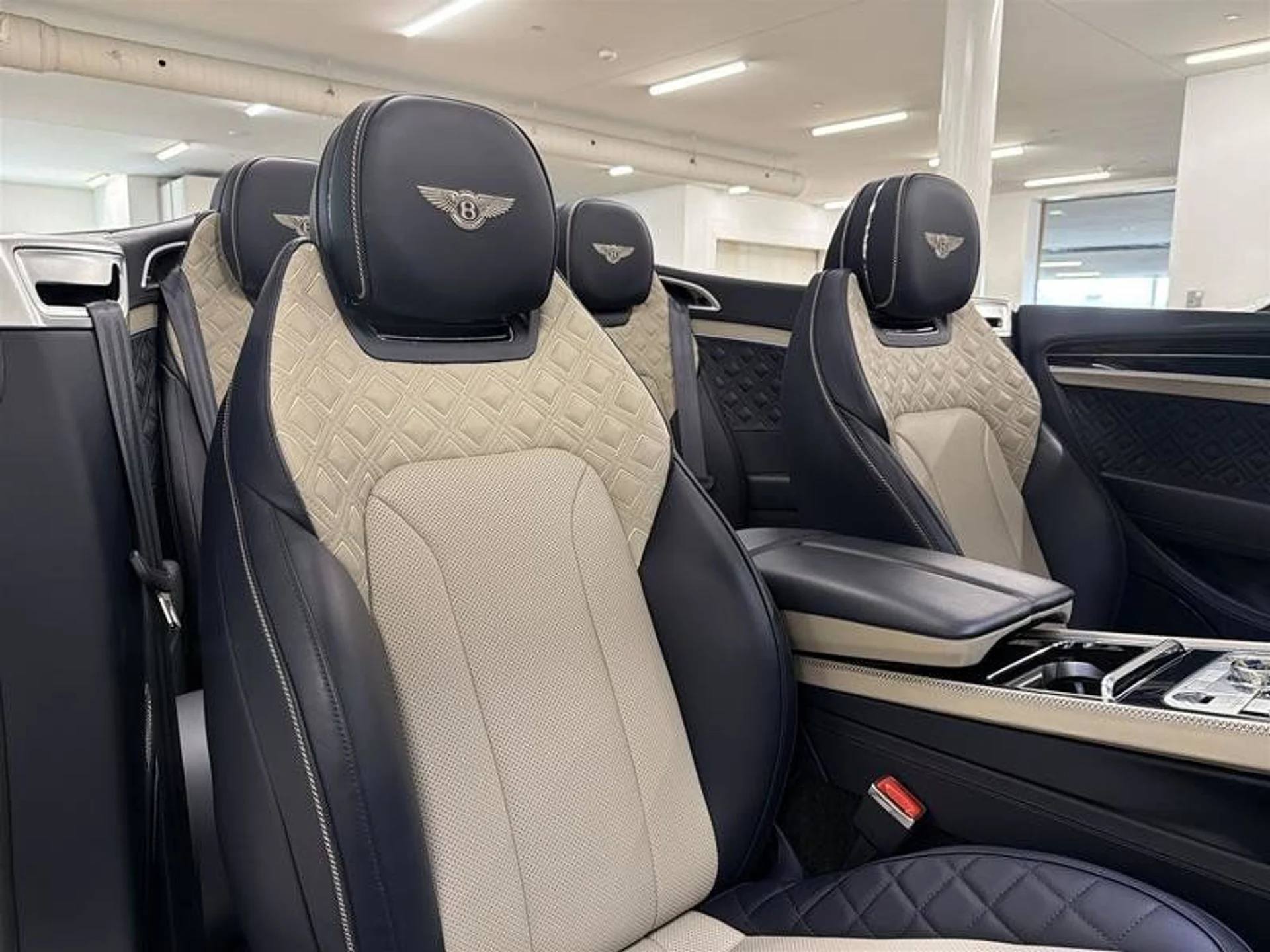 mph013_2118597493_38301081_06143_cbnkoot4_bf6a1ad6d8