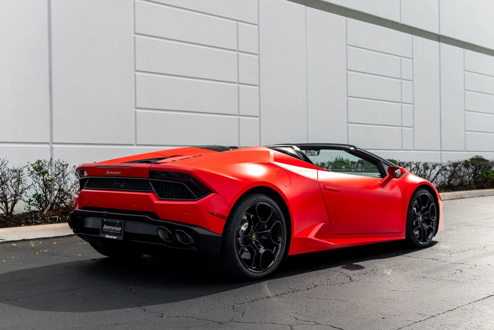 mph013_2122462376_Used_2018_Lamborghini_Huracan_LP_580_2_Spyder_1766443768_f7be46c2fa