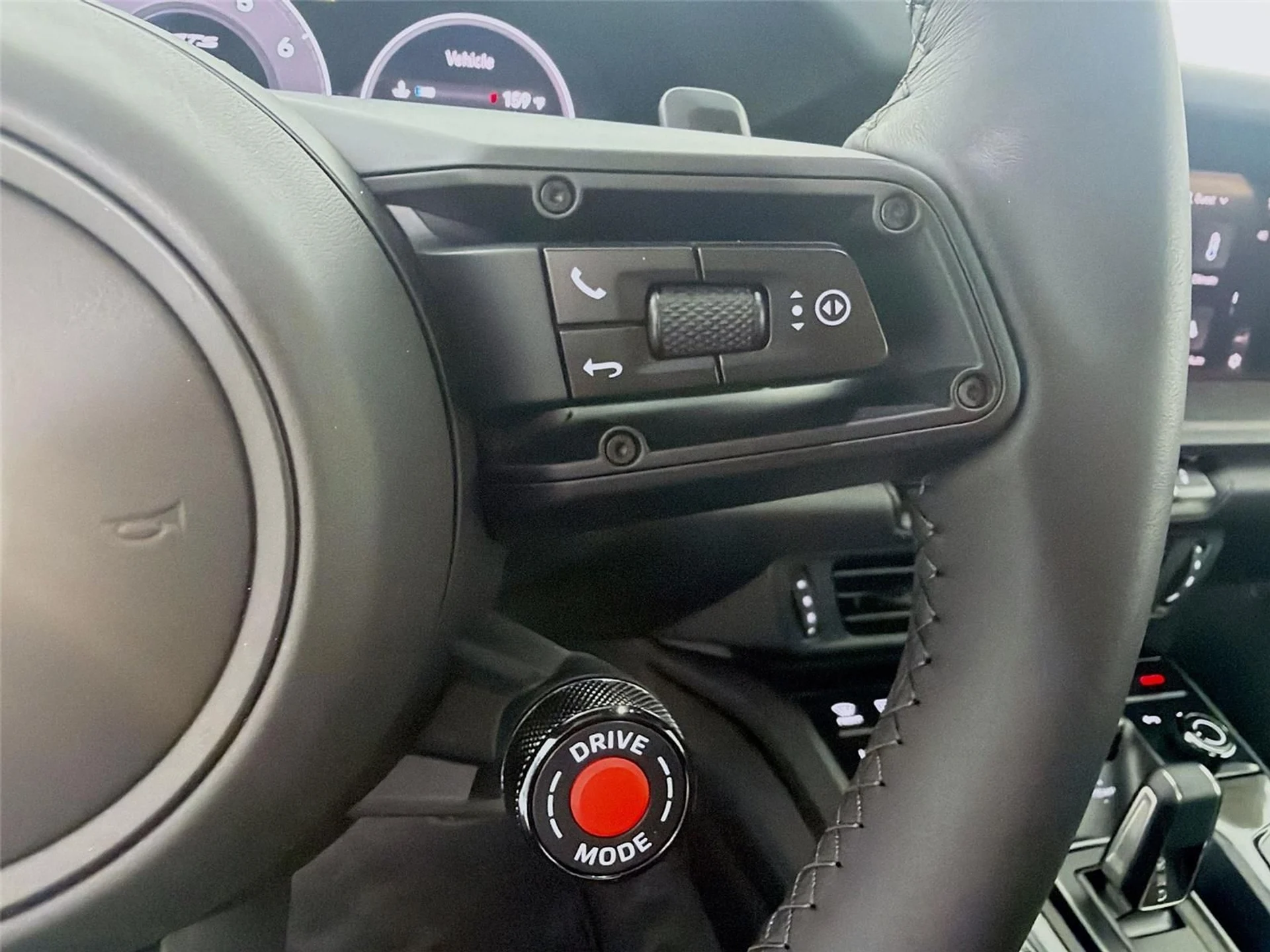 mph013_212466174_fb80e97f18aa5f1bc2824d470bf370c1_e0ba2562d3